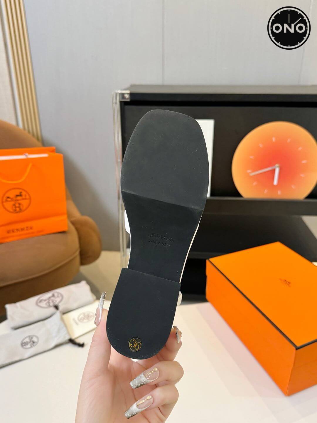 Hermes-Slippers_82_9.jpg