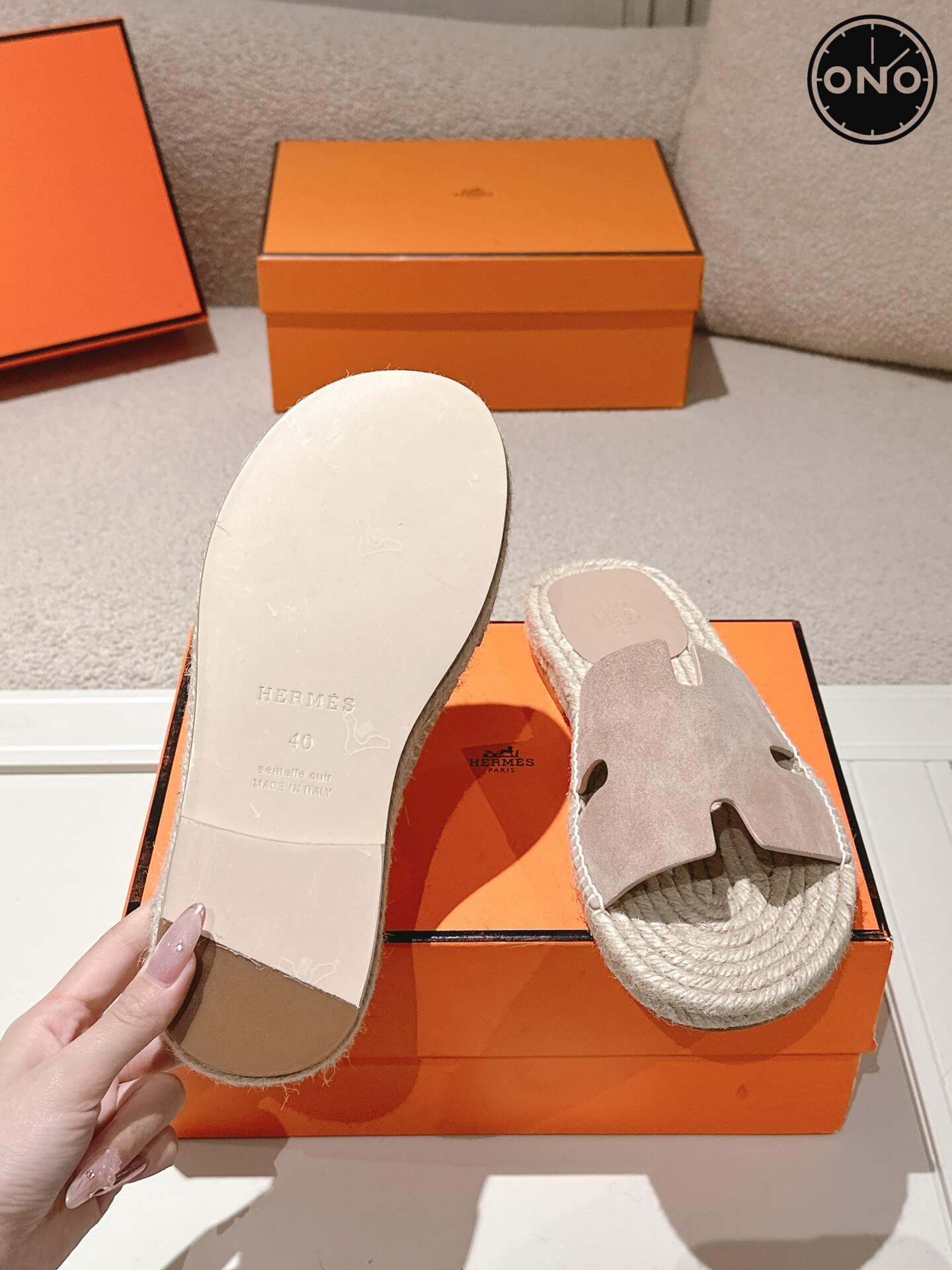 Hermes-Slippers_42_9.jpg