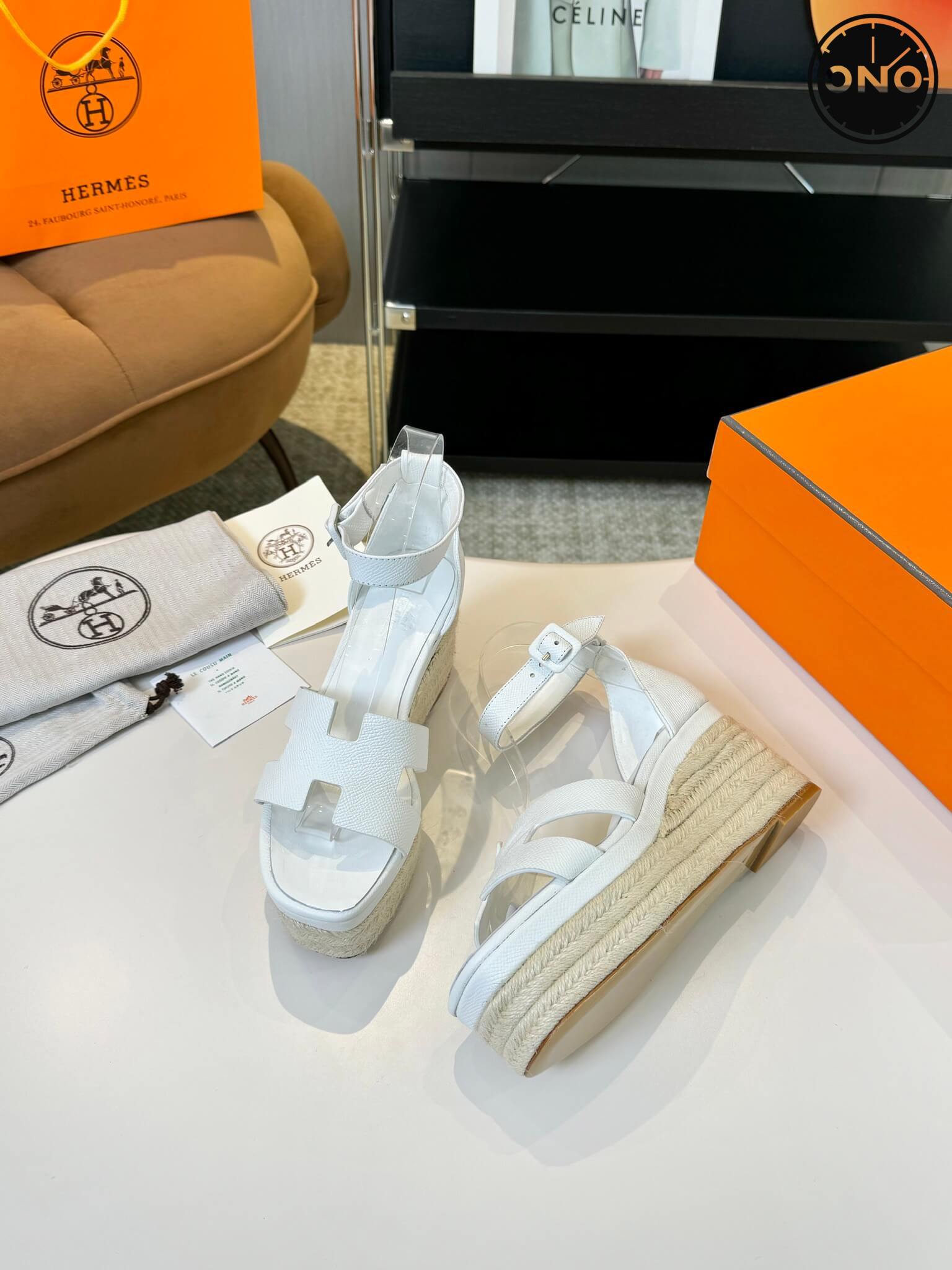Hermes-Slippers_86_4.jpg