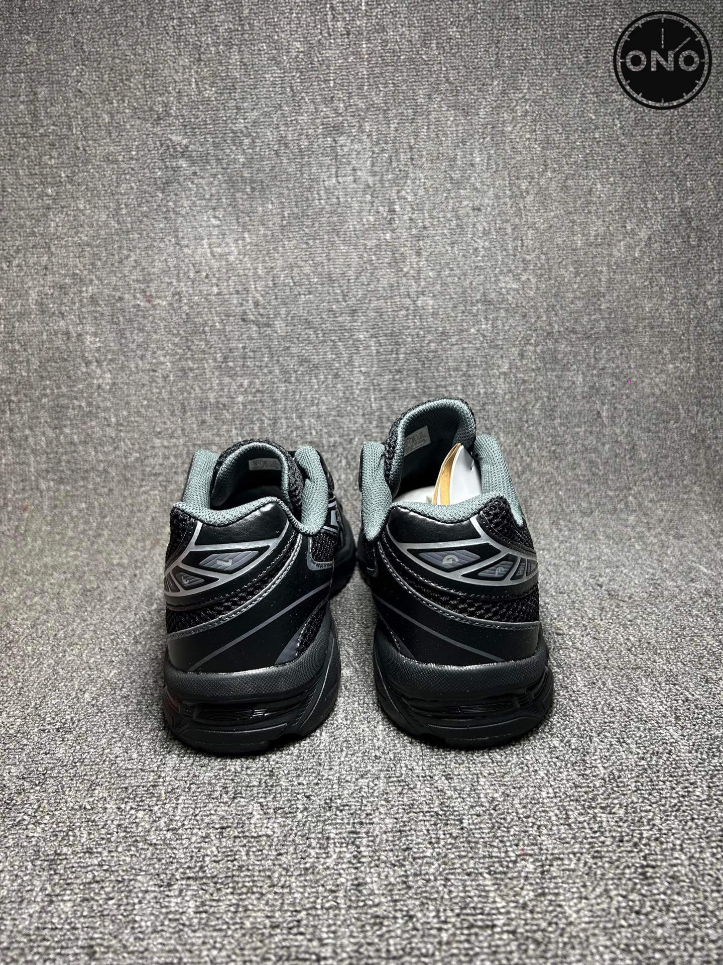 Asics_25_6.jpg