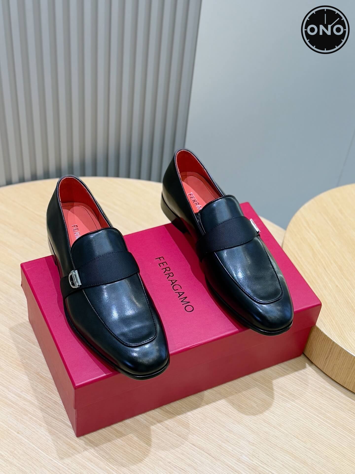 Ferragamo_24_3.jpg