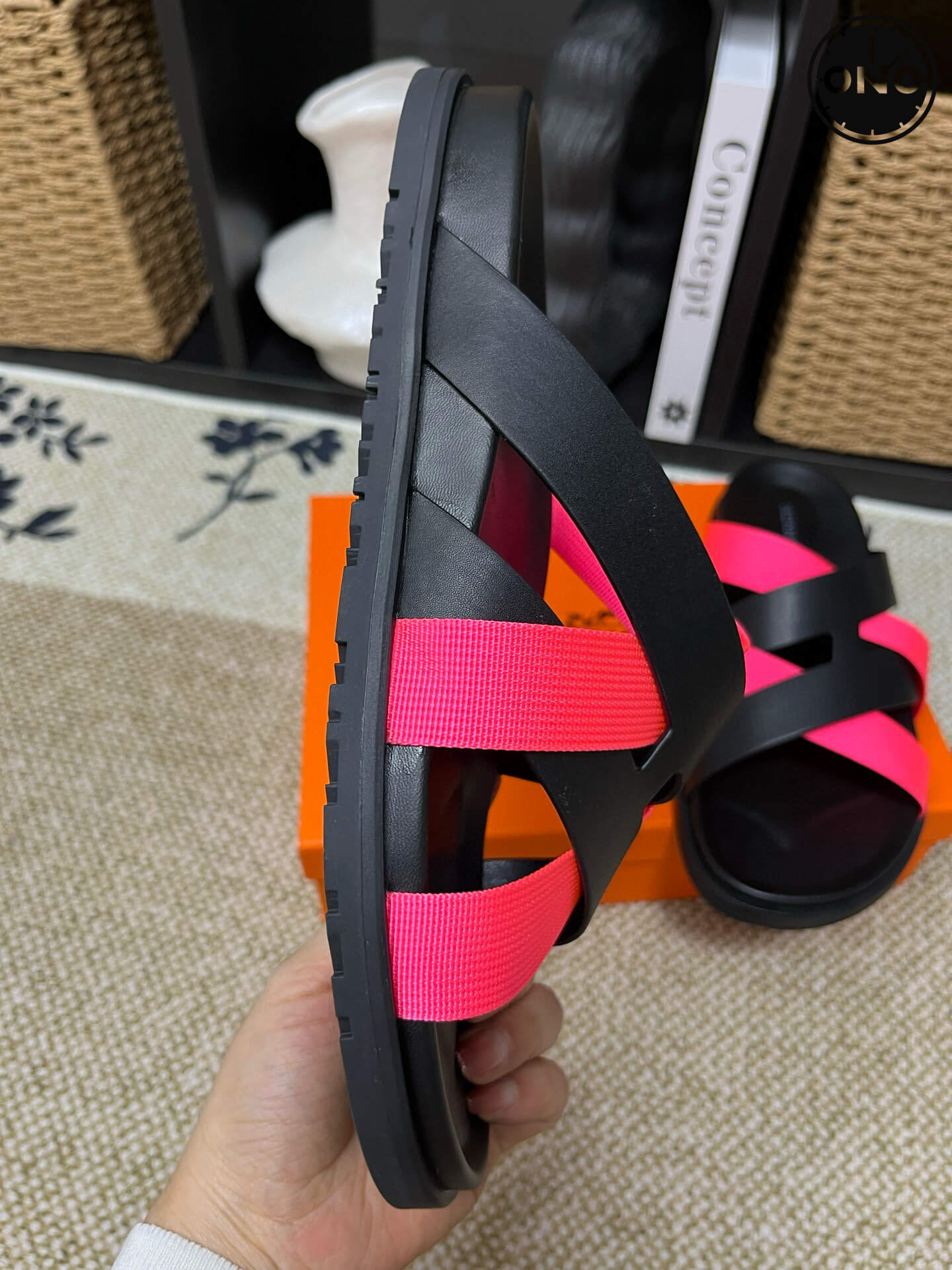 Hermes-Slippers_21_6.jpg