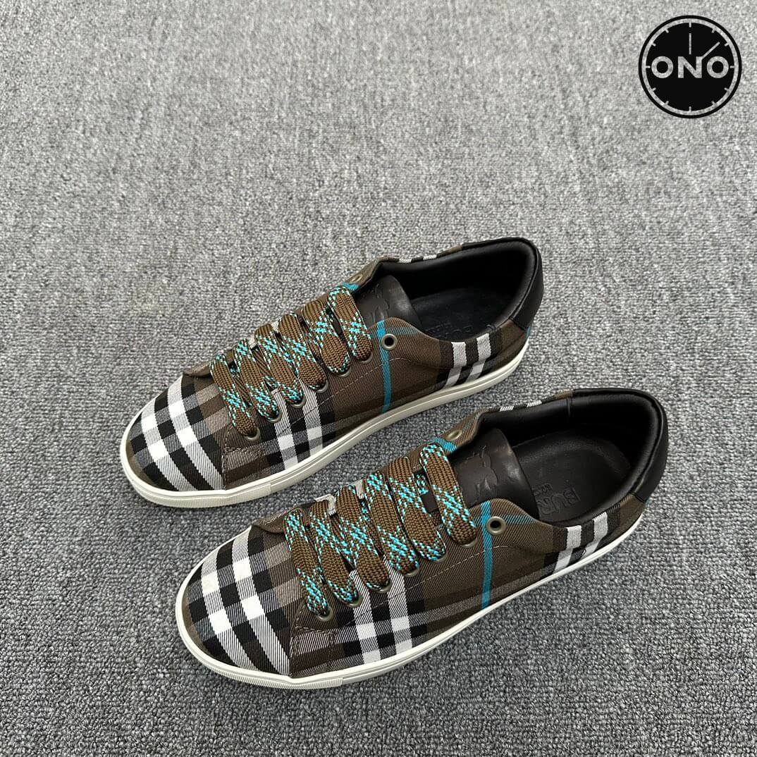 Burberry_80_2.jpg