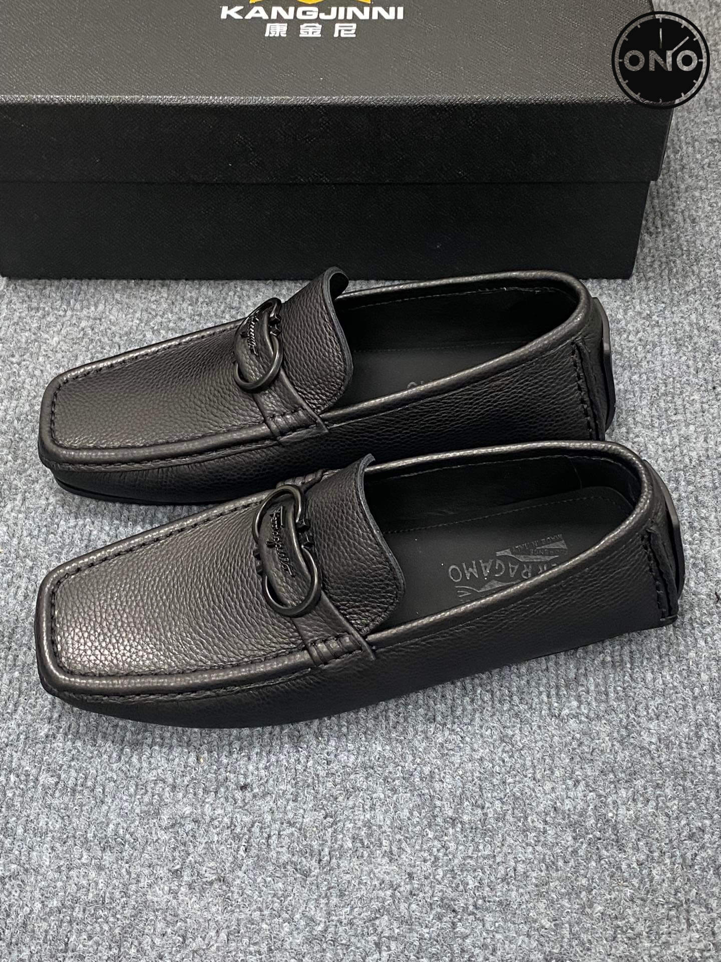Ferragamo_3_7.jpg