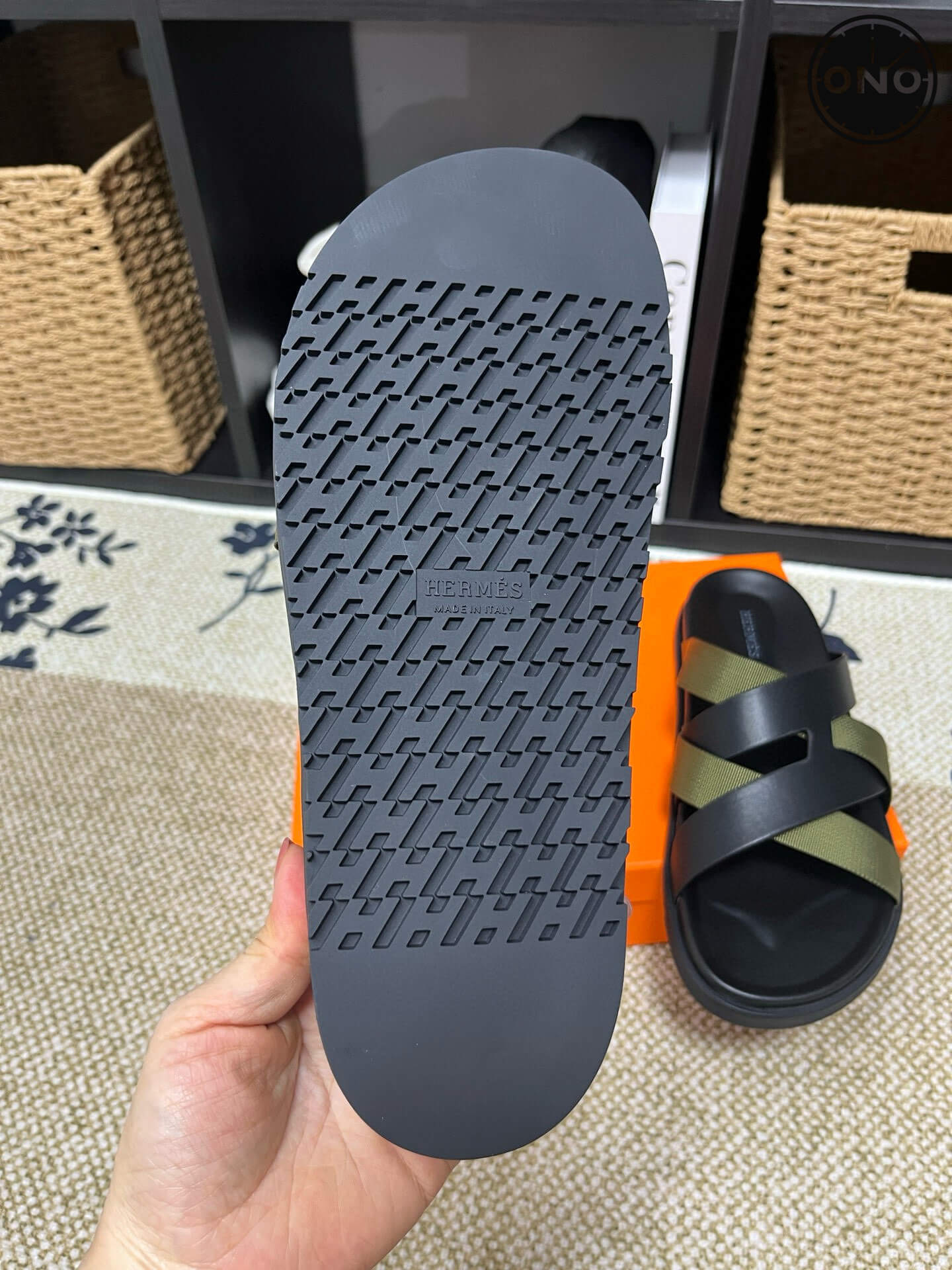 Hermes-Slippers_29_8.jpg