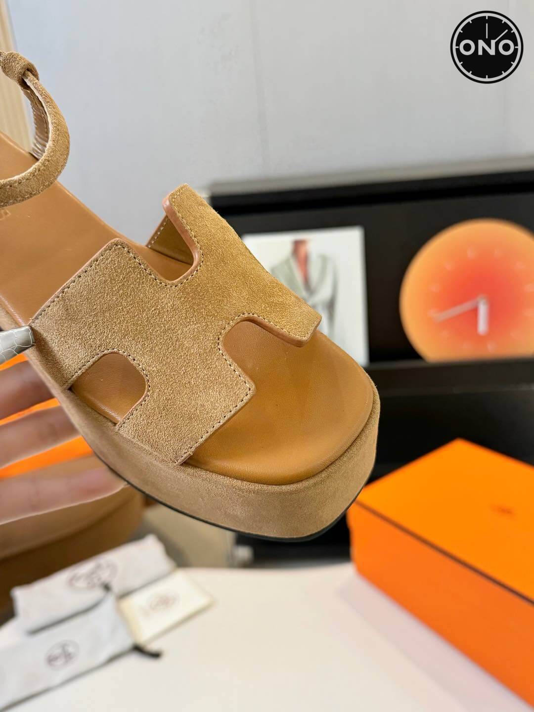 Hermes-Slippers_76_3.jpg