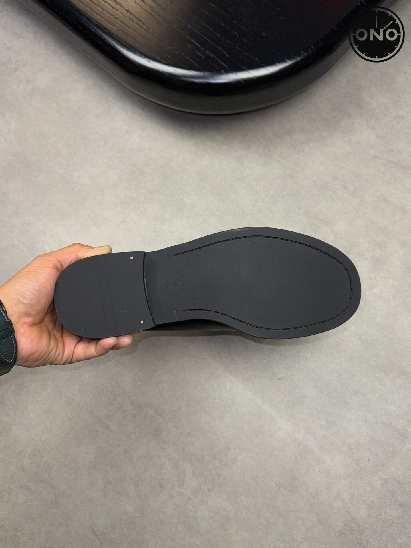 Ferragamo_85_9.jpg