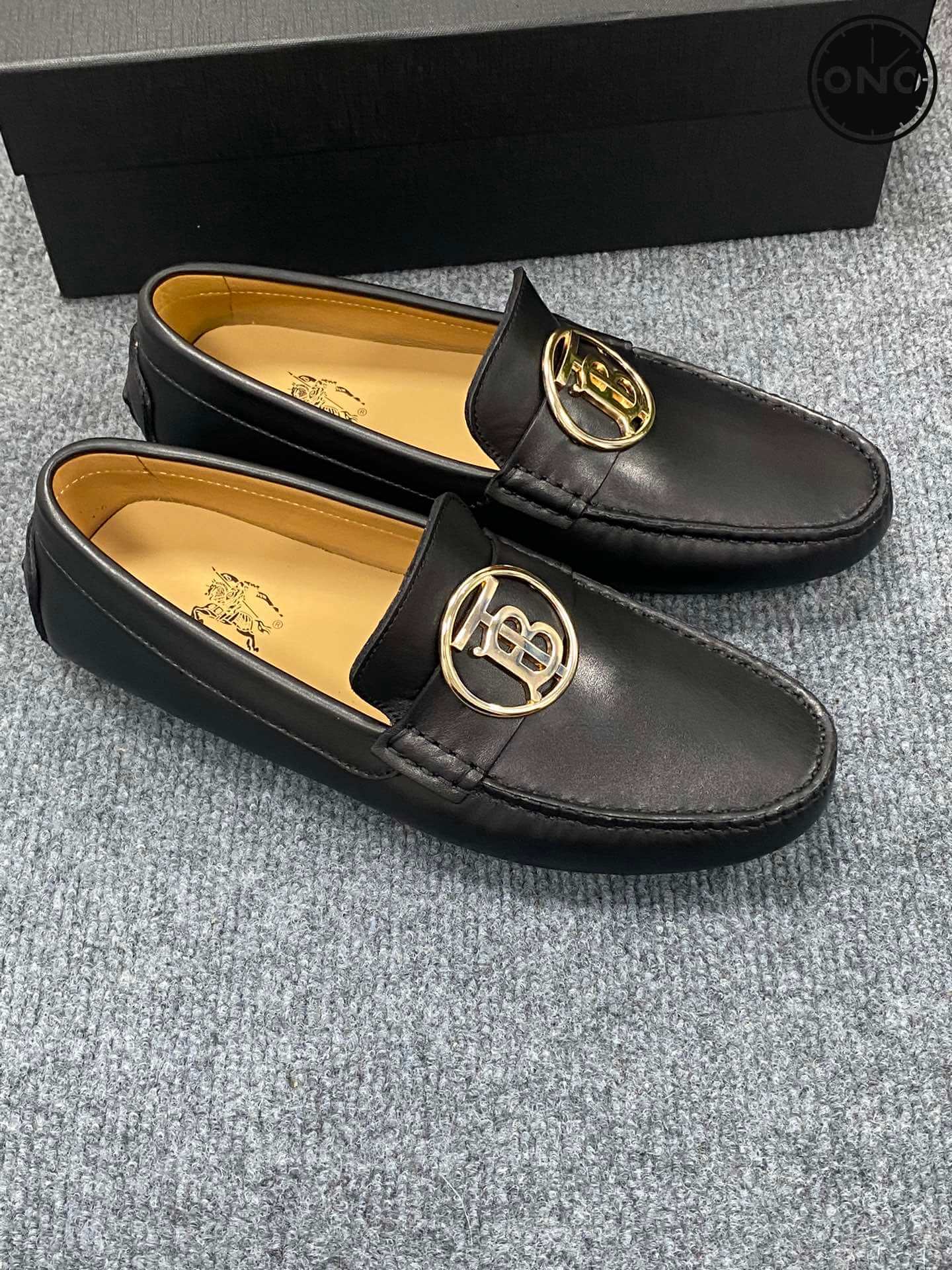 Burberry_12_5.jpg