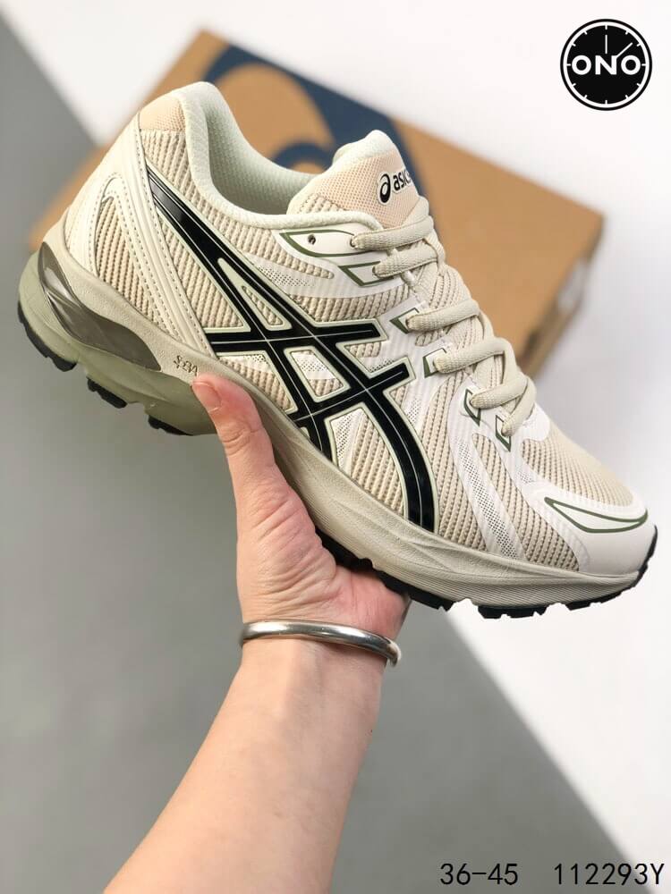 Asics_22_2.jpg