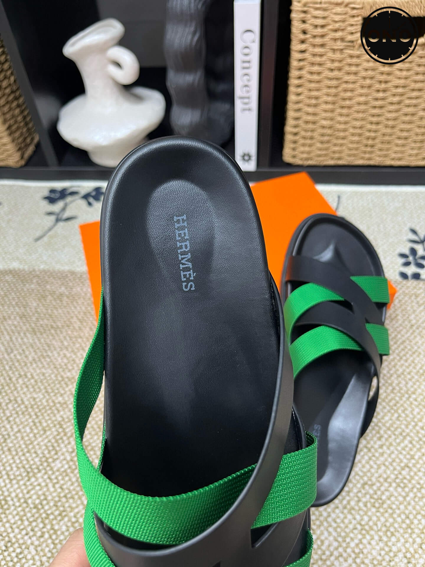 Hermes-Slippers_32_8.jpg