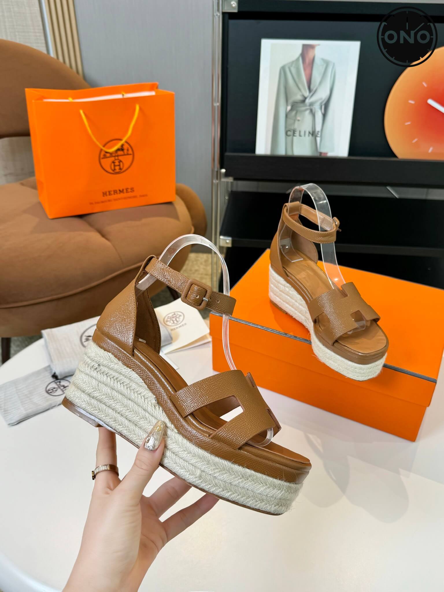 Hermes-Slippers_85_6.jpg