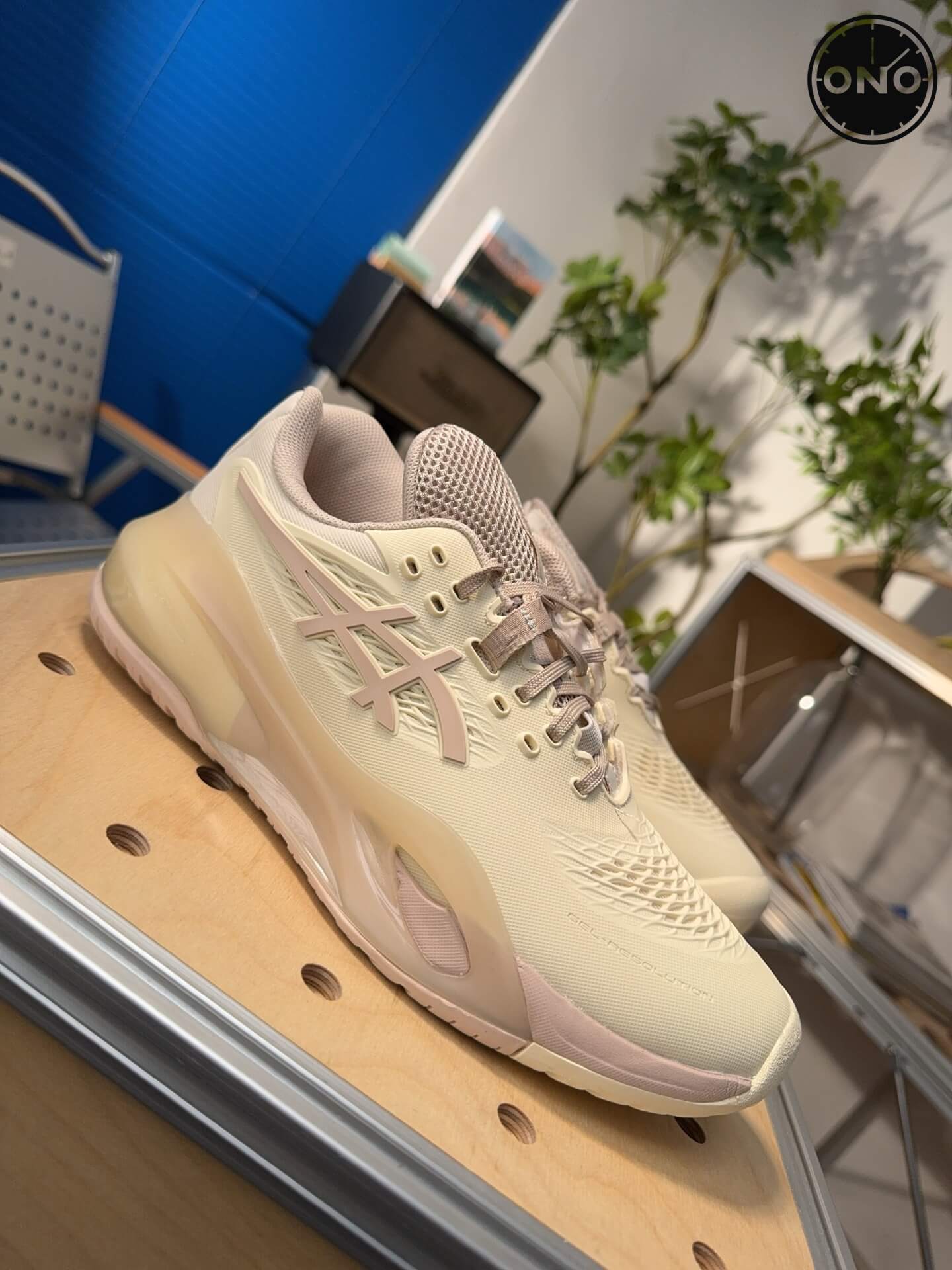 Asics_18_3.jpg