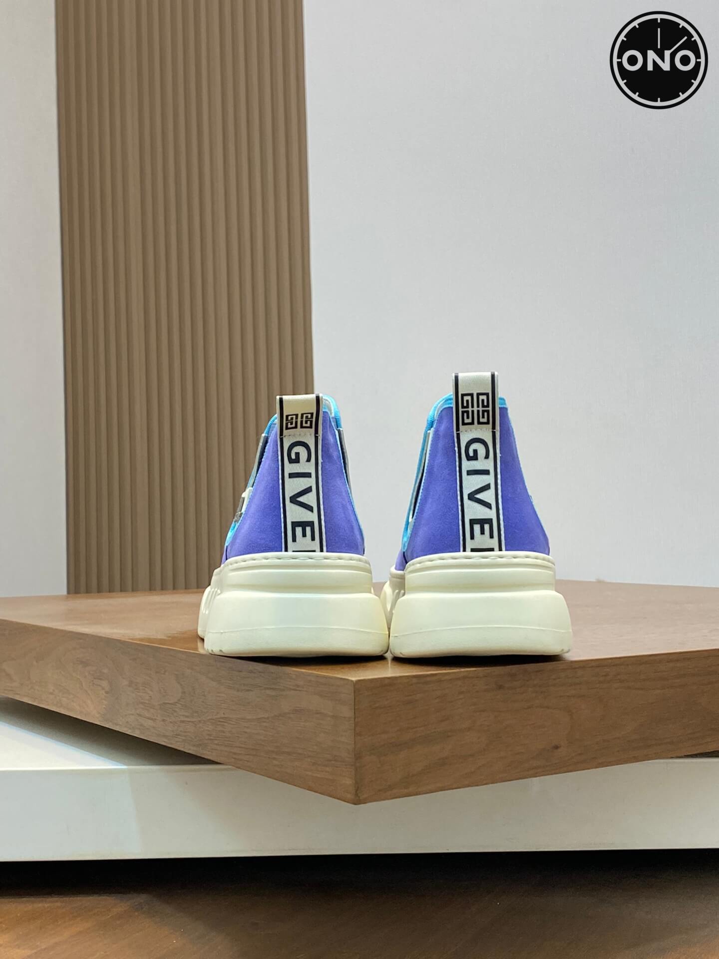 Givenchy_58_8.jpg