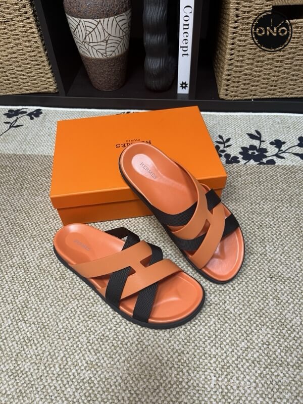 Hermes-Slippers_6_2.jpg