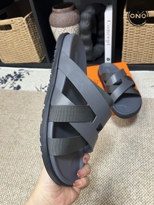 Hermes-Slippers_16_6.jpg