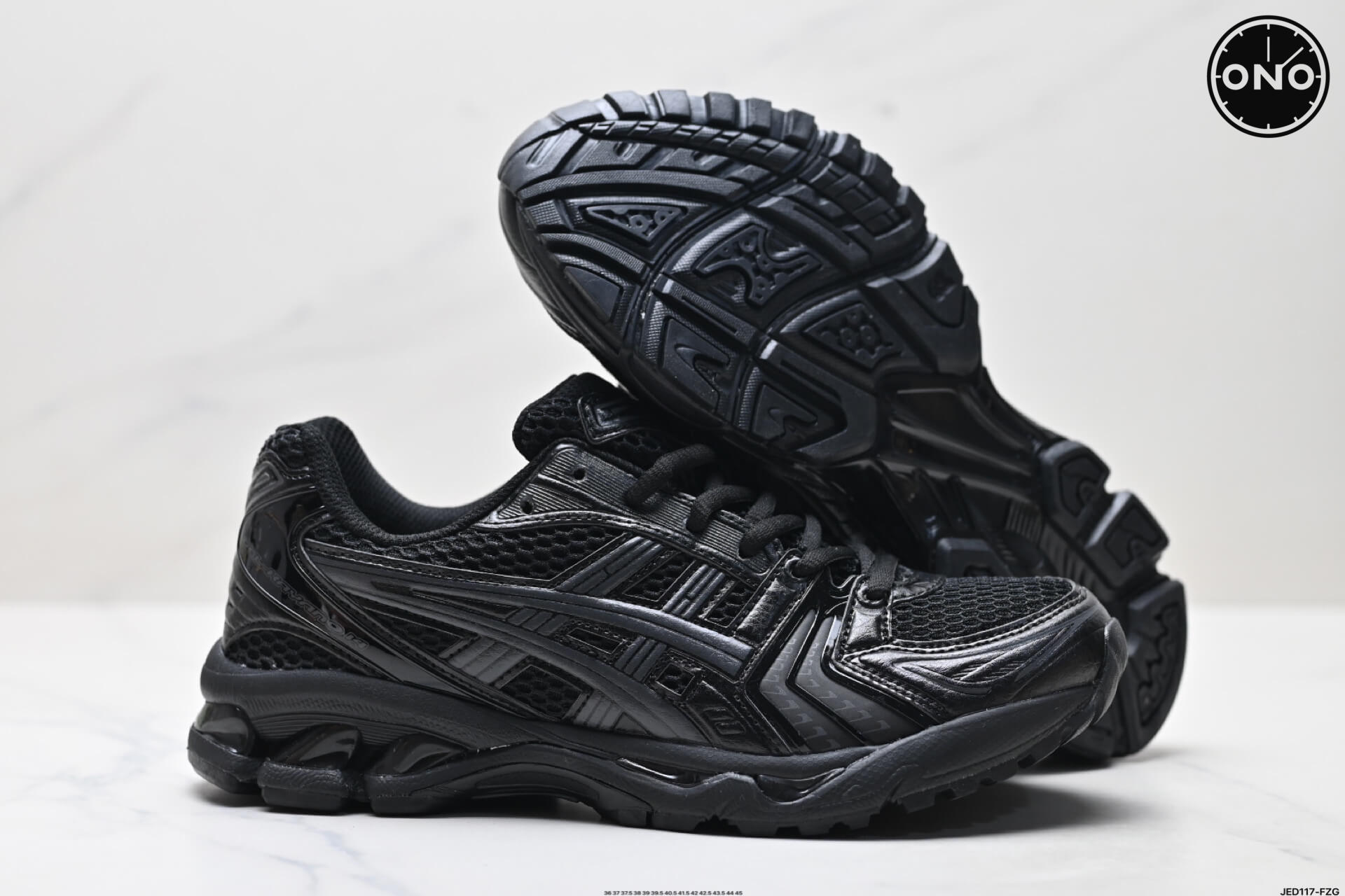 Asics_38_5.jpg