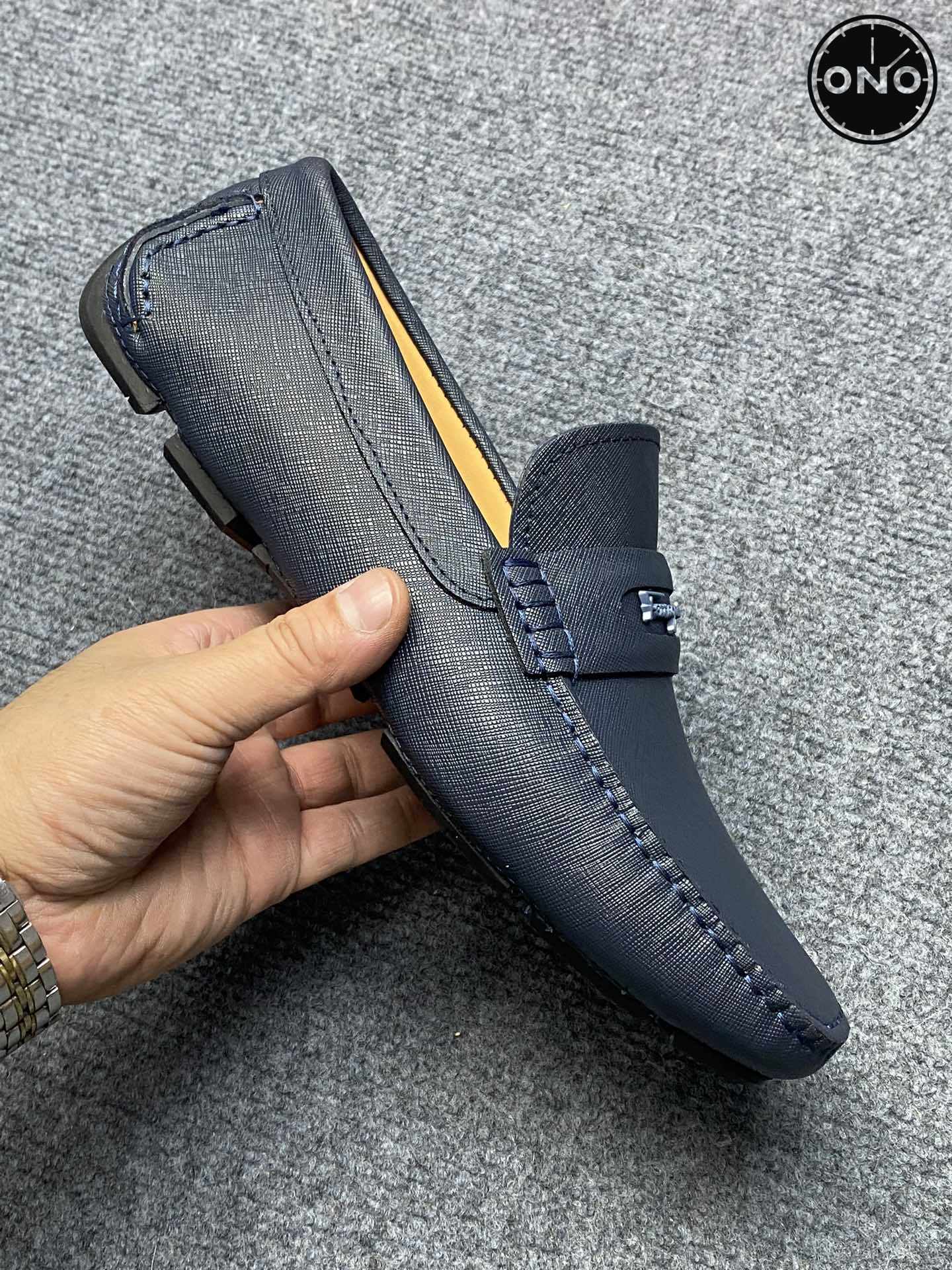 Ferragamo_37_8.jpg