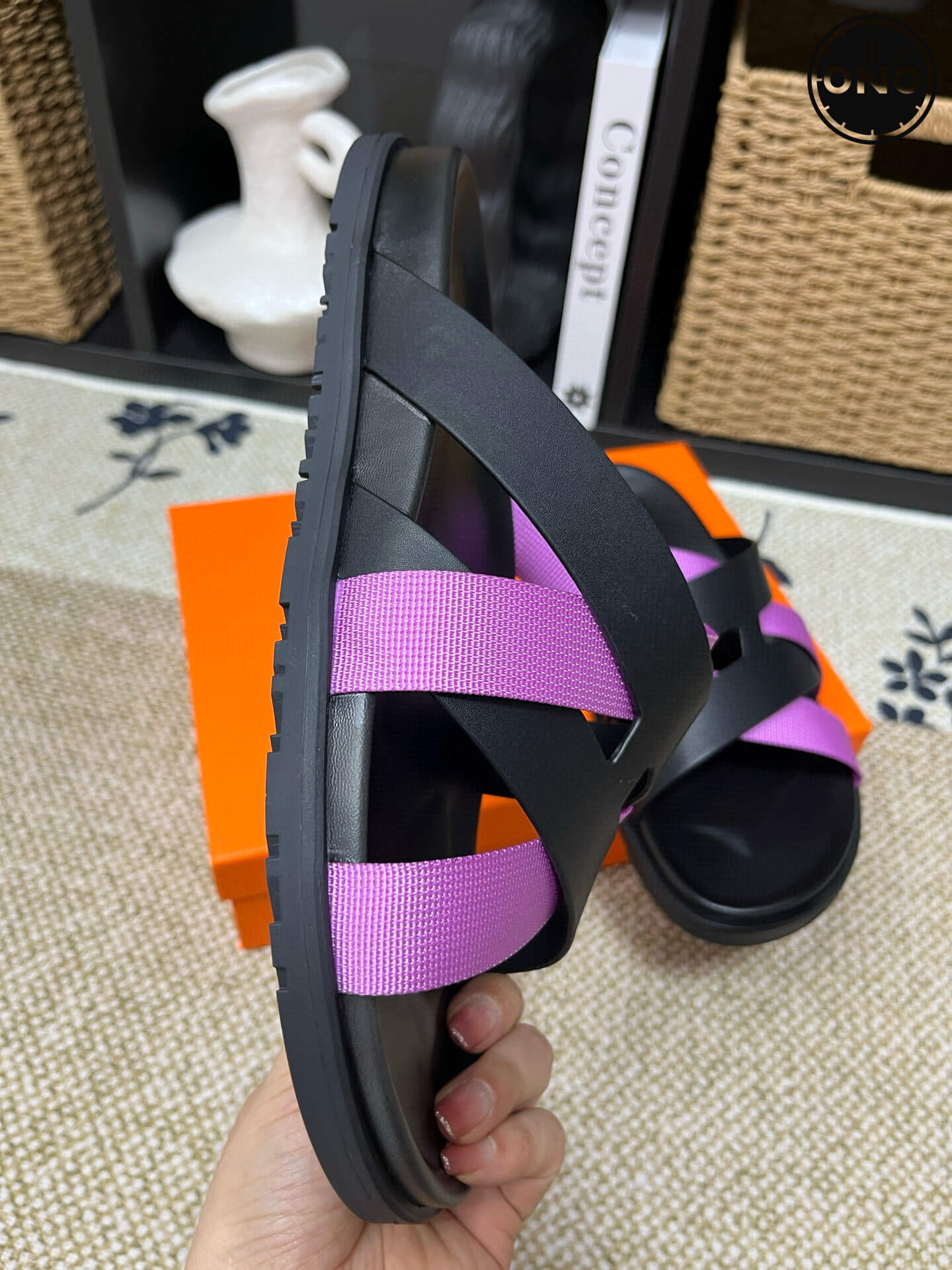 Hermes-Slippers_23_6.jpg
