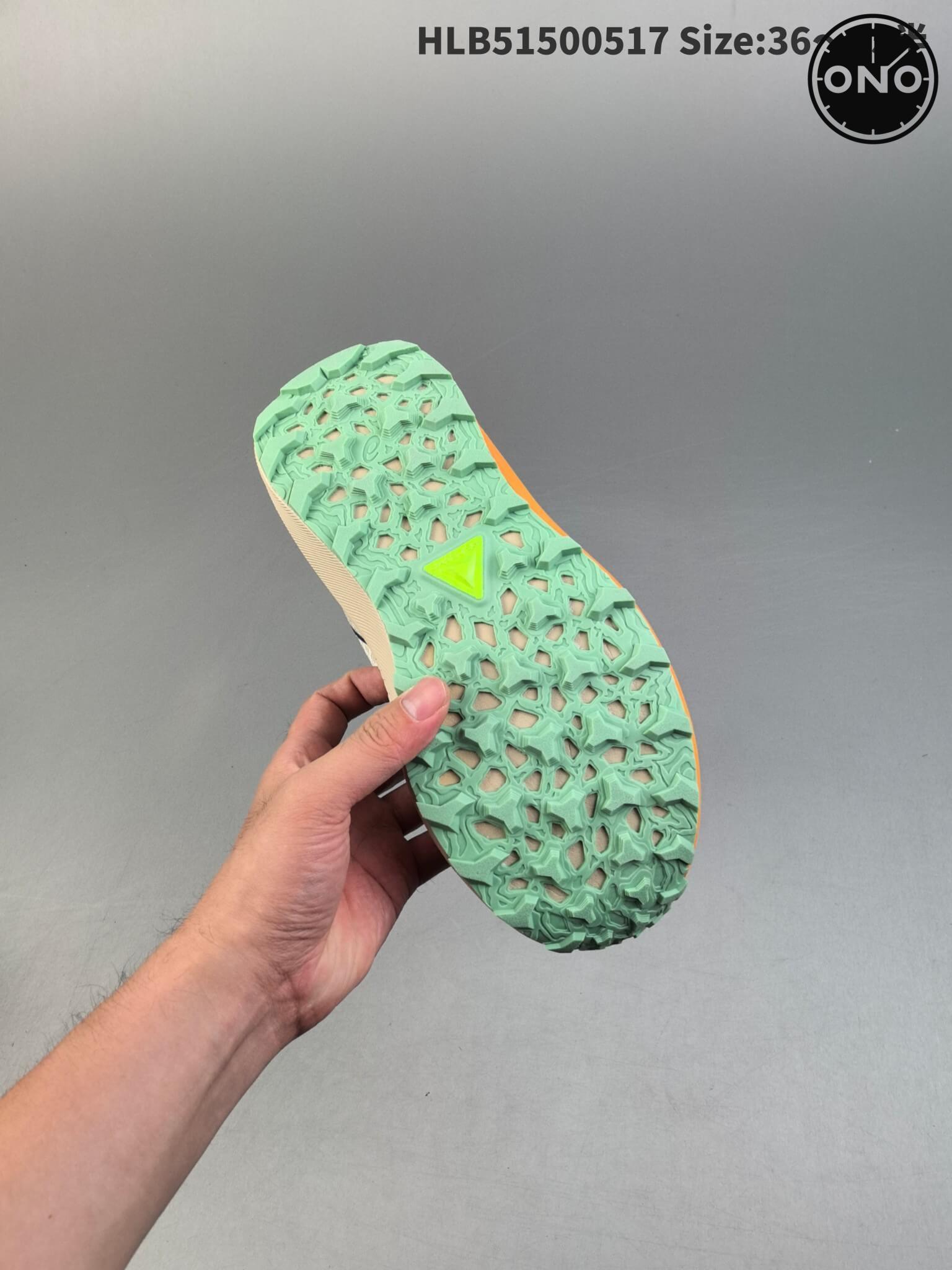 Asics_4_6.jpg