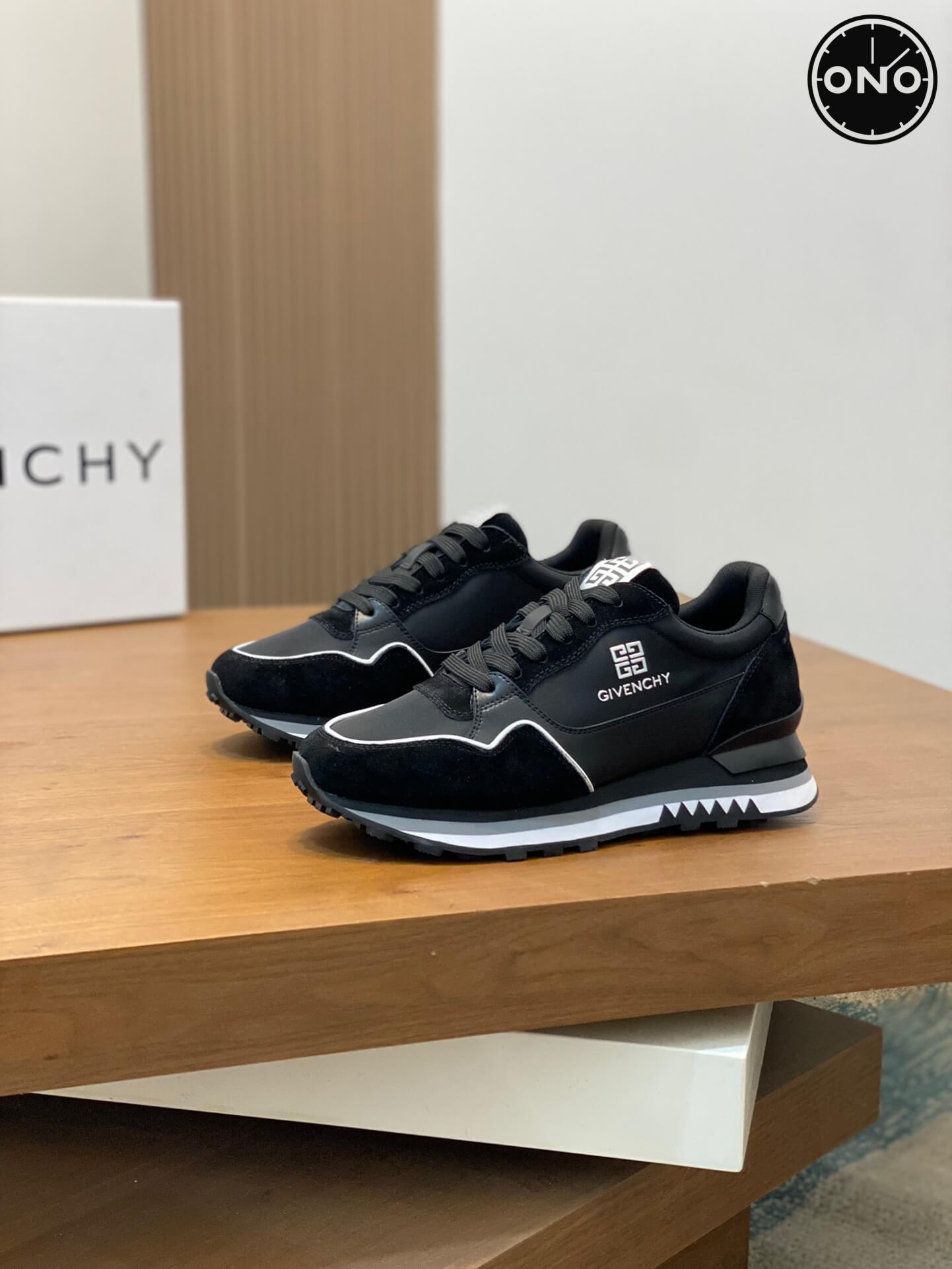 Givenchy_56_3.jpg