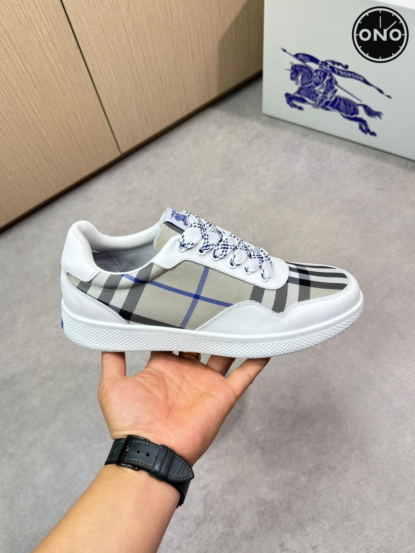 Burberry_2_7.jpg