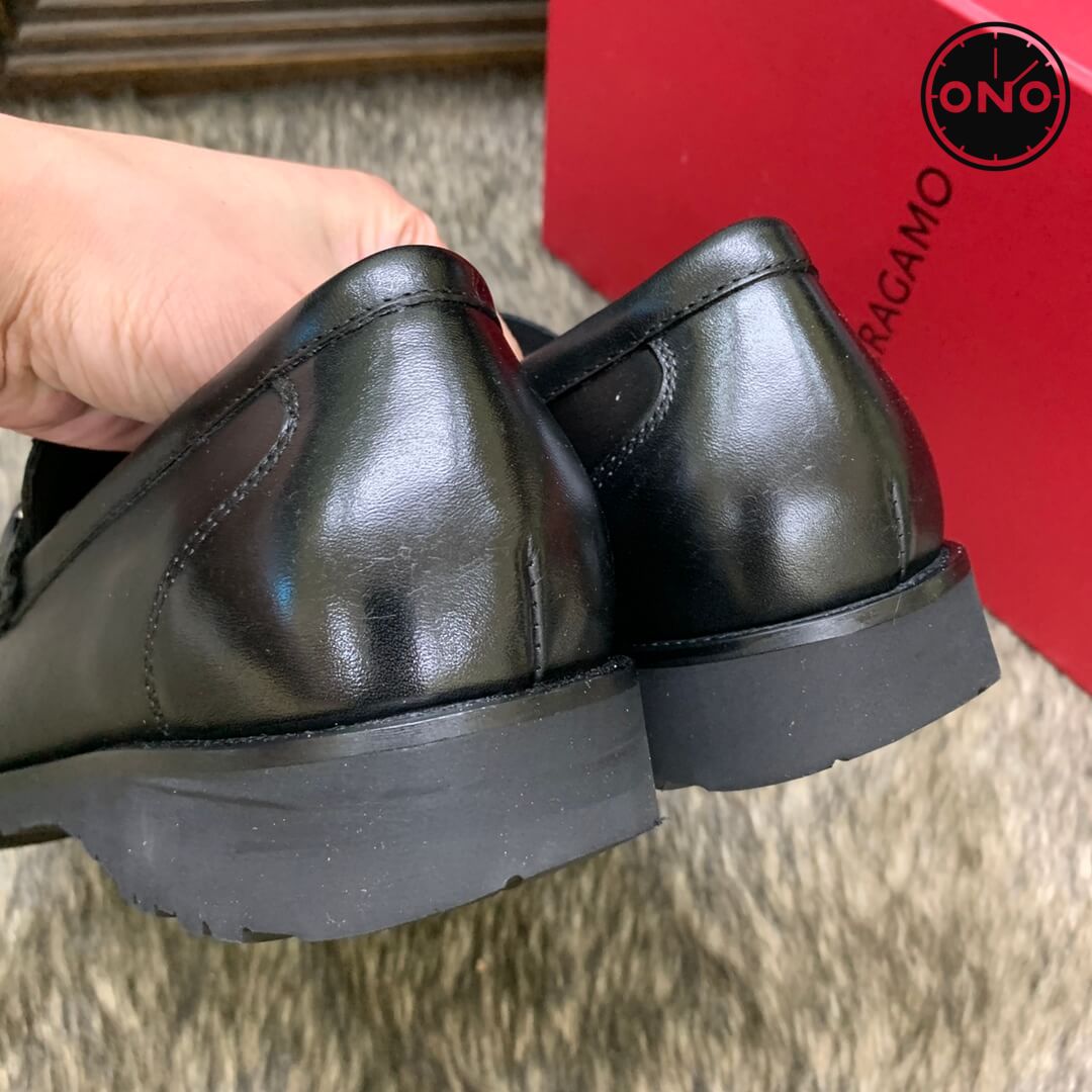 Ferragamo_70_9.jpg