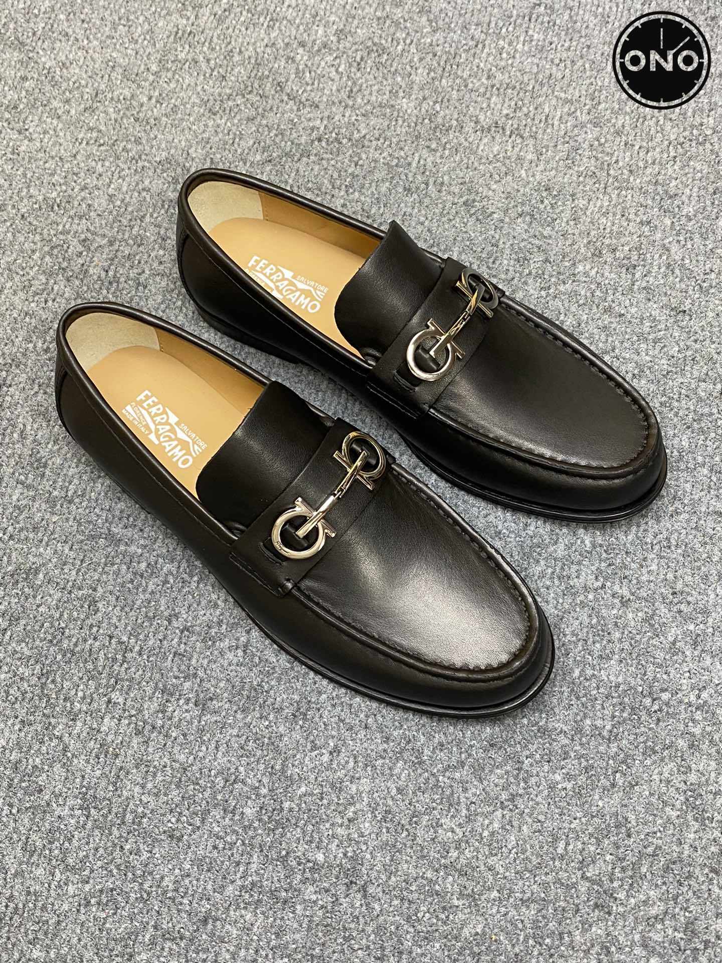Ferragamo_21_10.jpg