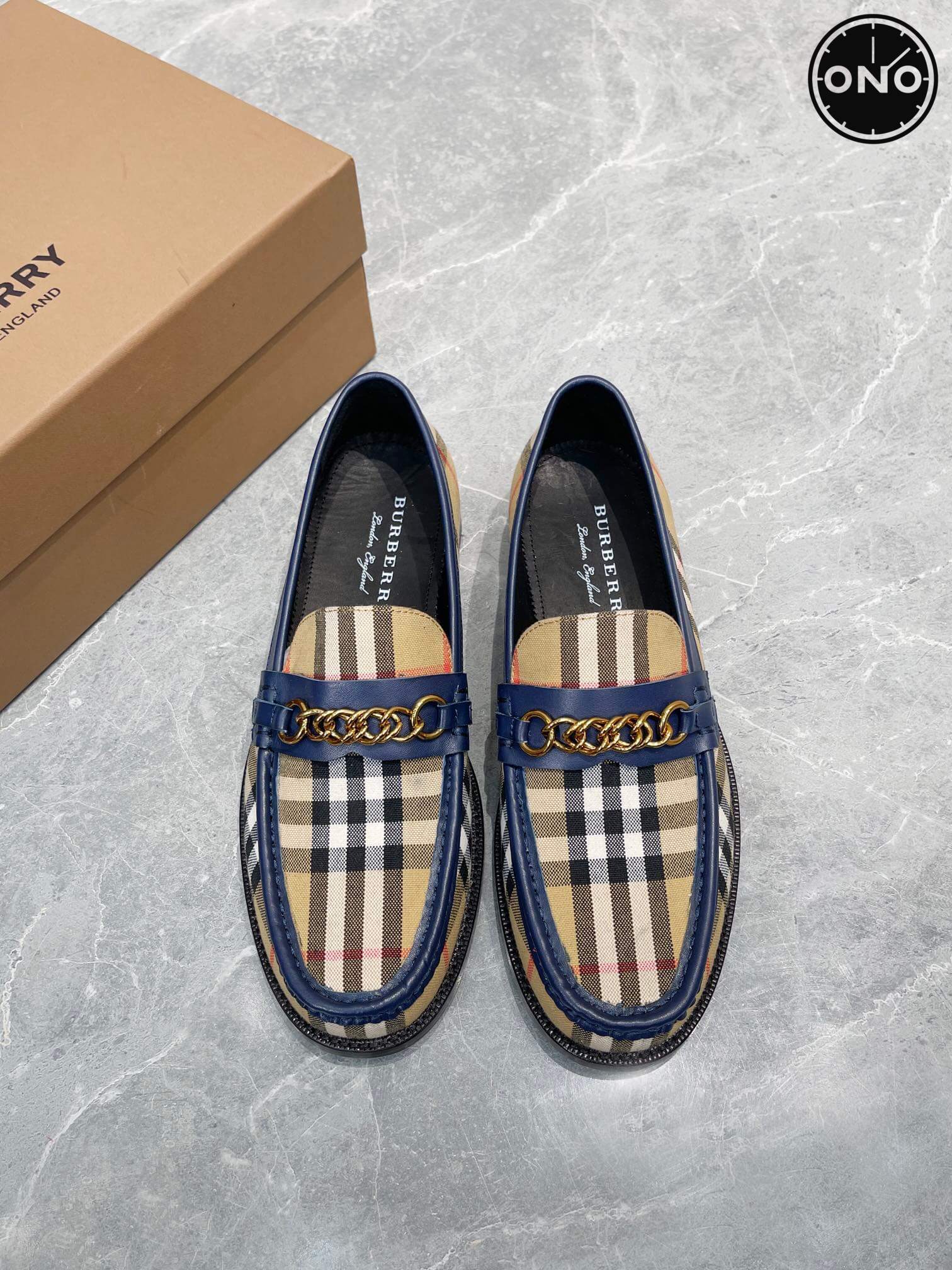 Burberry_19_7.jpg