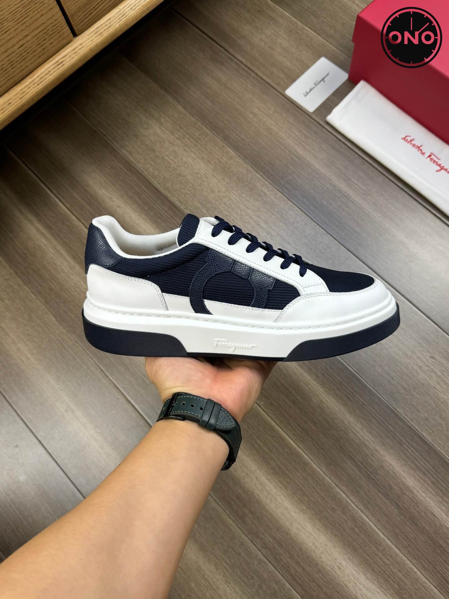Ferragamo_56_8.jpg
