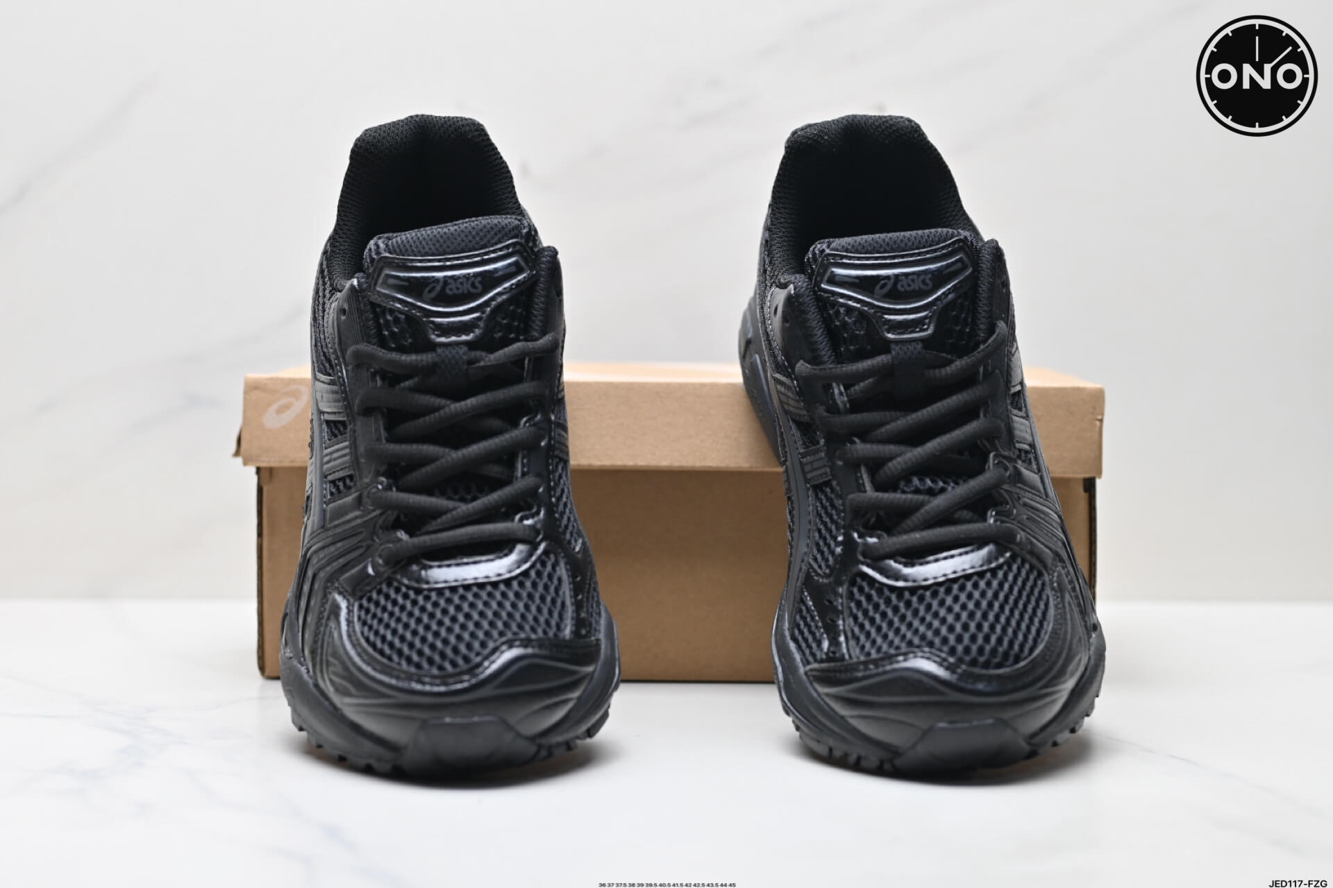 Asics_38_7.jpg