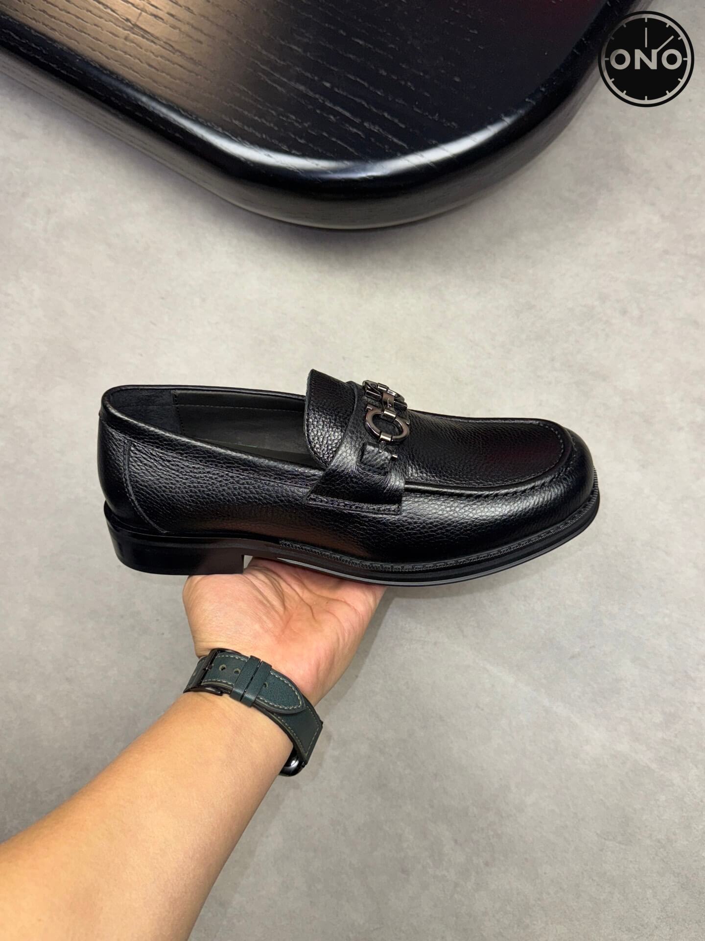 Ferragamo_16_6.jpg