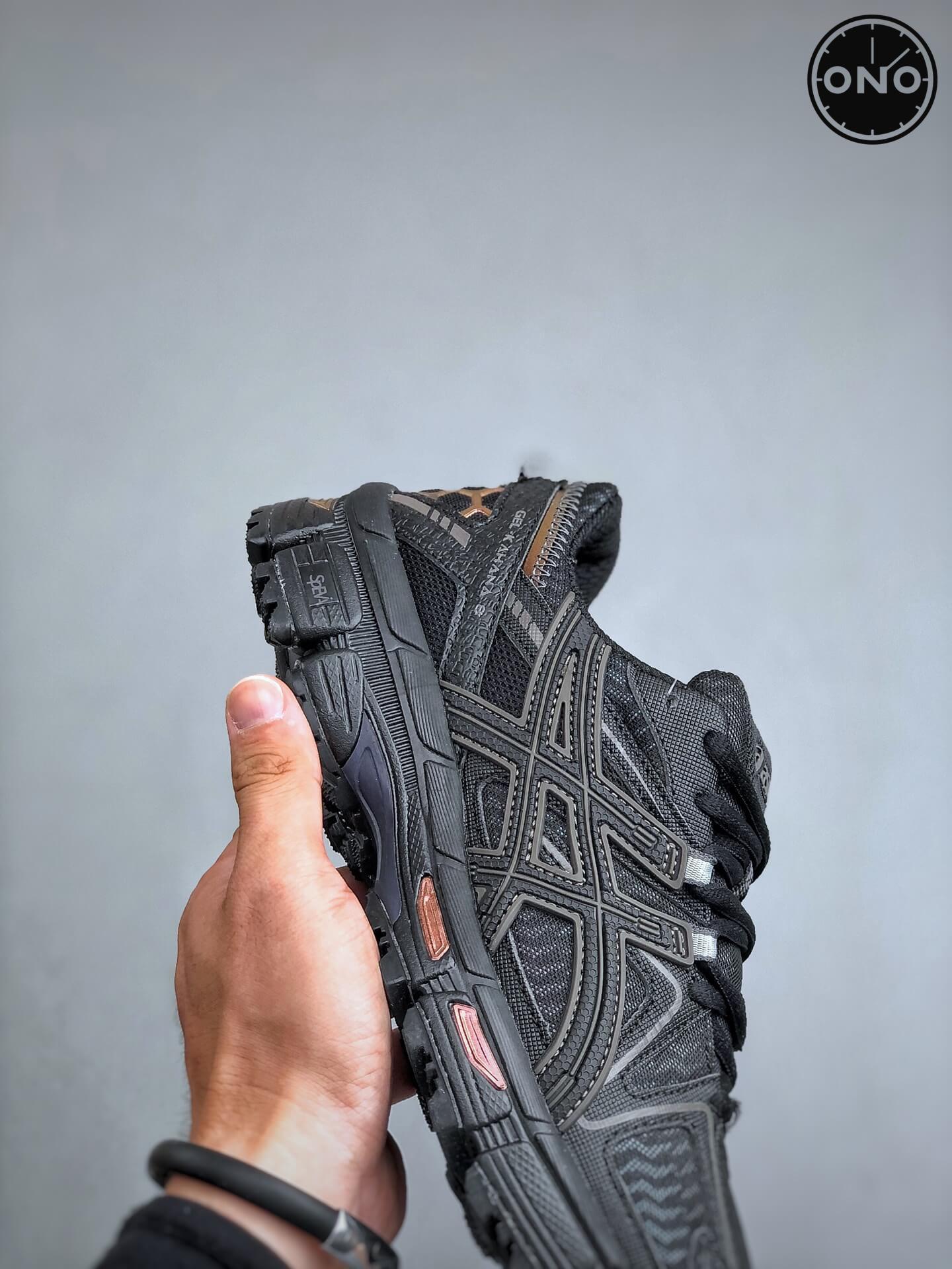 Asics_12_6.jpg