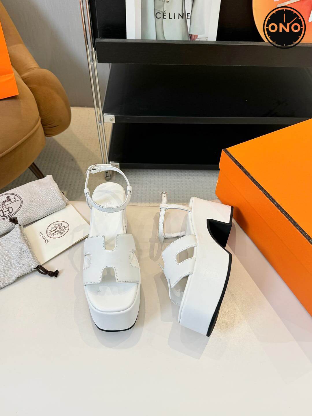 Hermes-Slippers_82_2.jpg