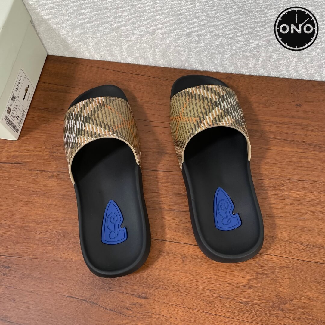Burberry-Slippers_4_4.jpg
