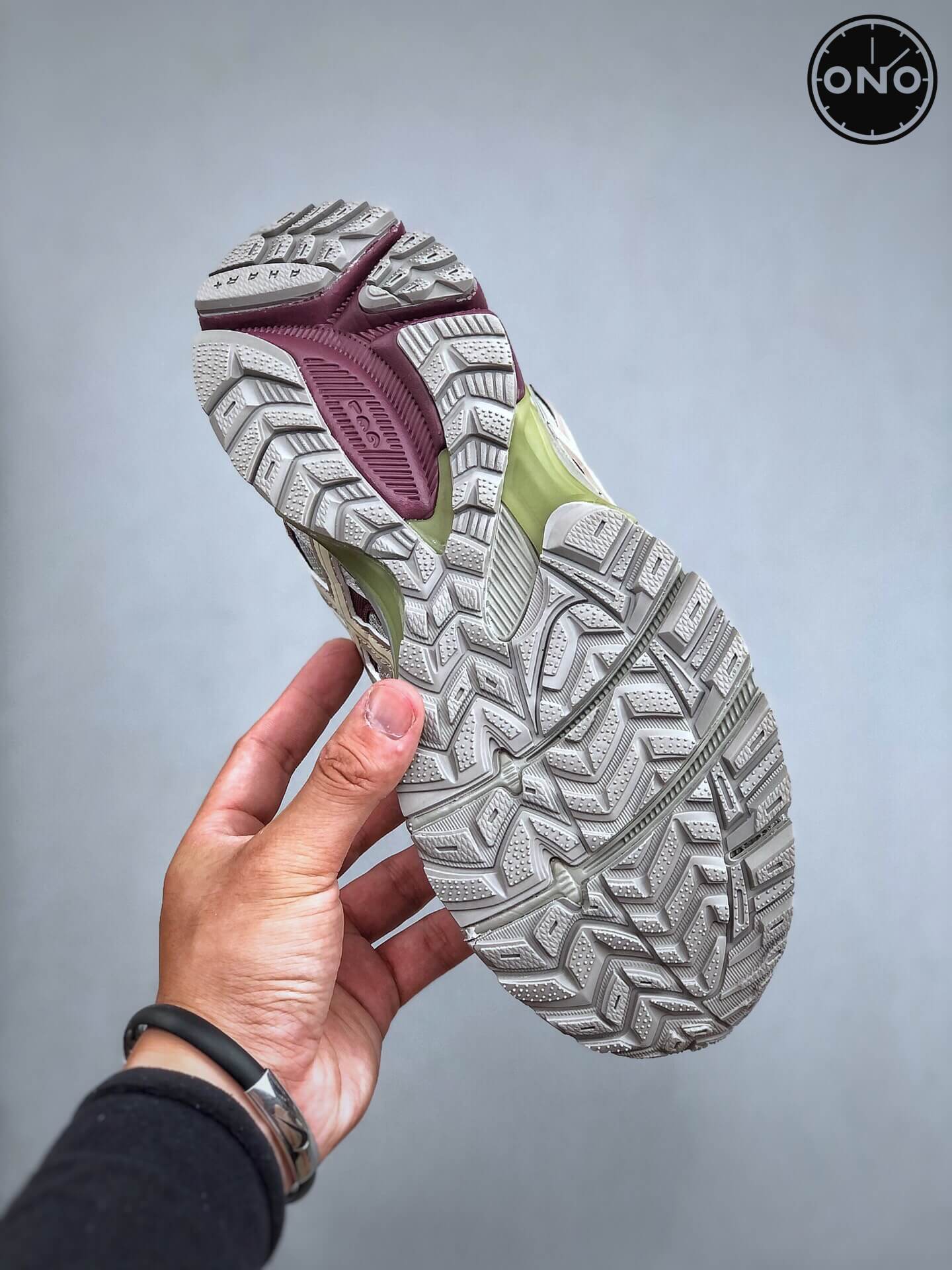 Asics_15_8.jpg