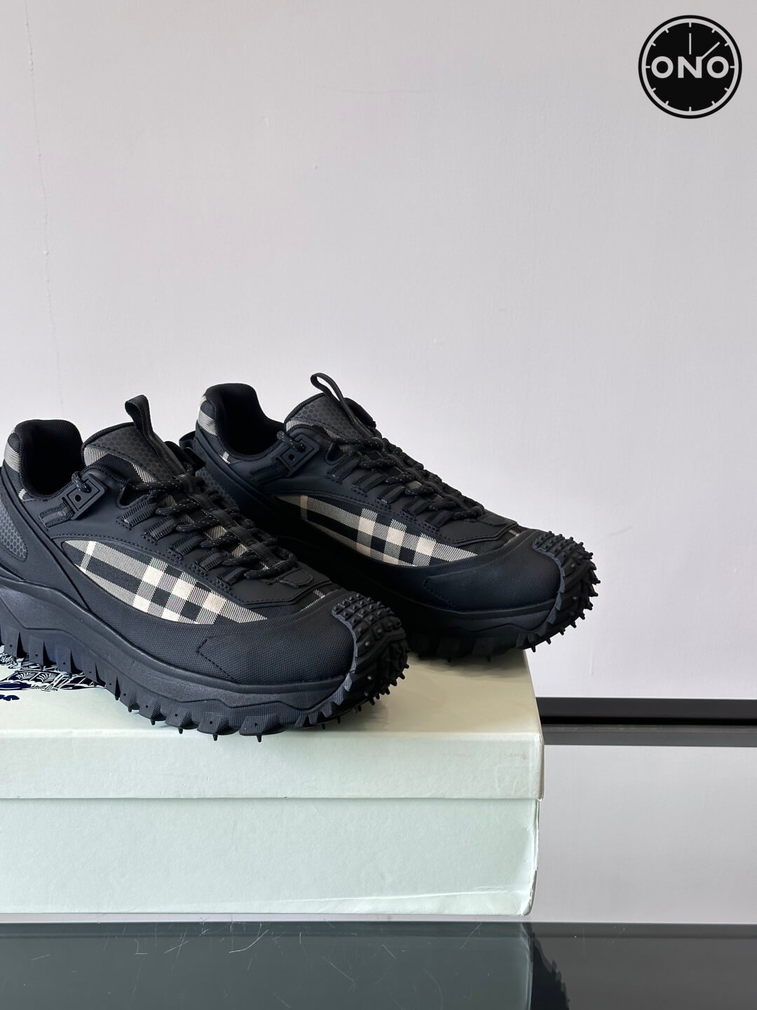 Burberry_49_8.jpg
