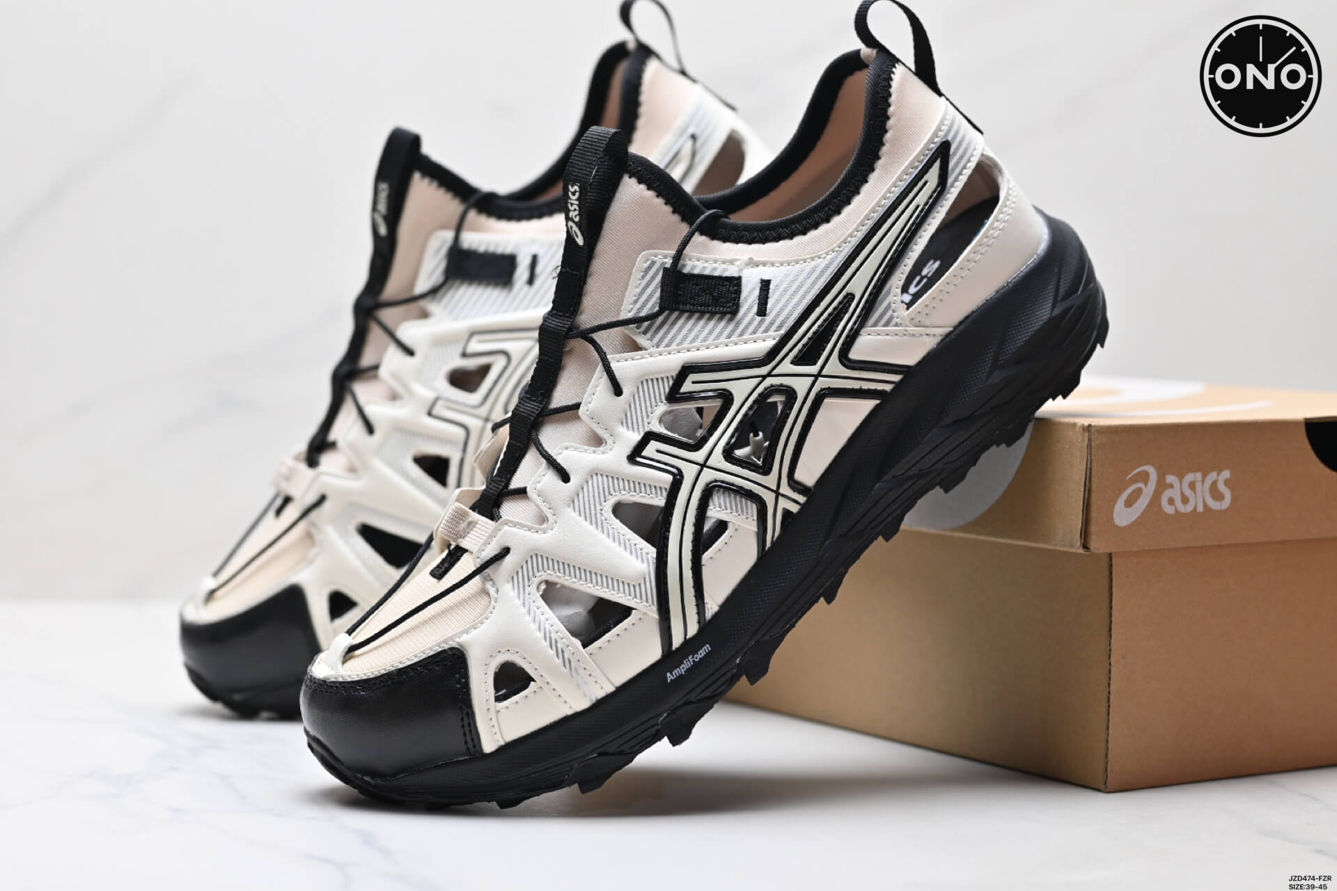 Asics_61_8.jpg
