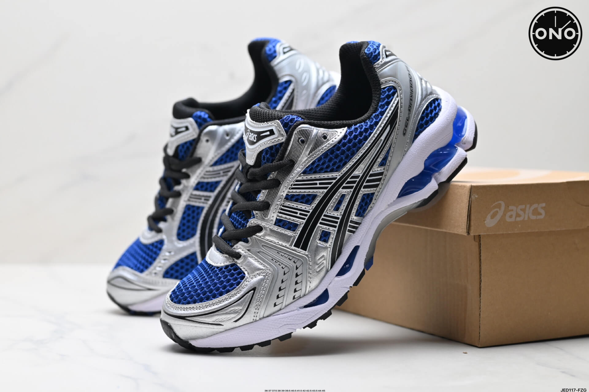 Asics_40_8.jpg