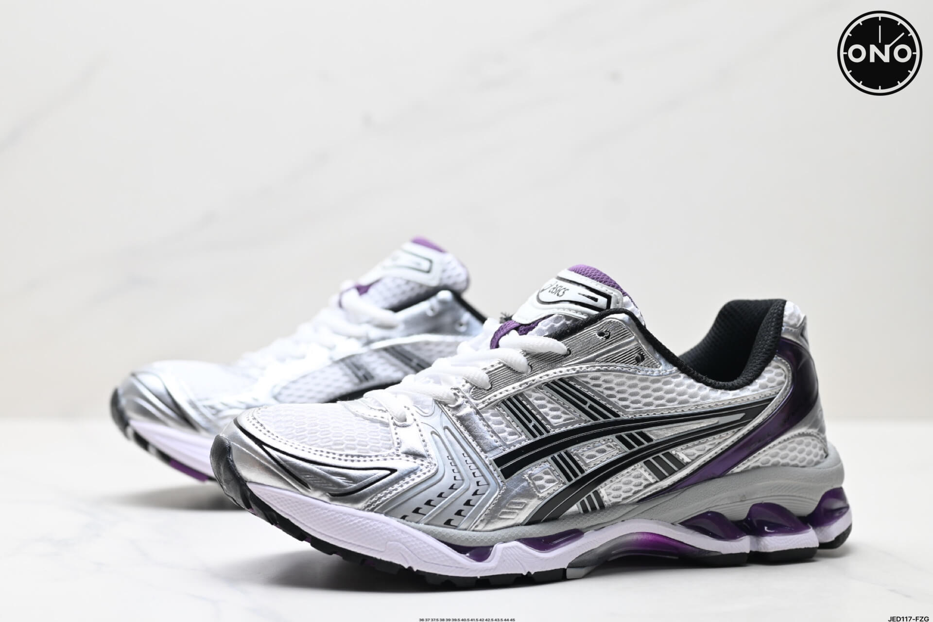 Asics_41_4.jpg