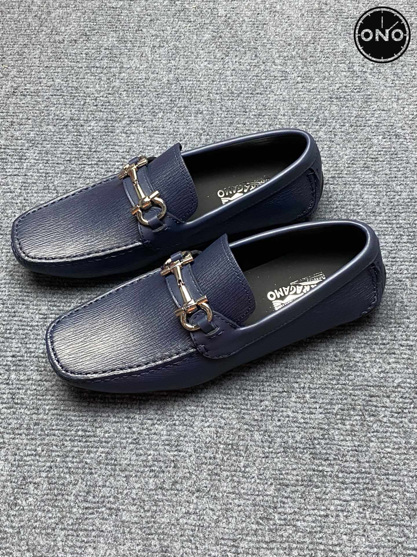 Ferragamo_36_2.jpg