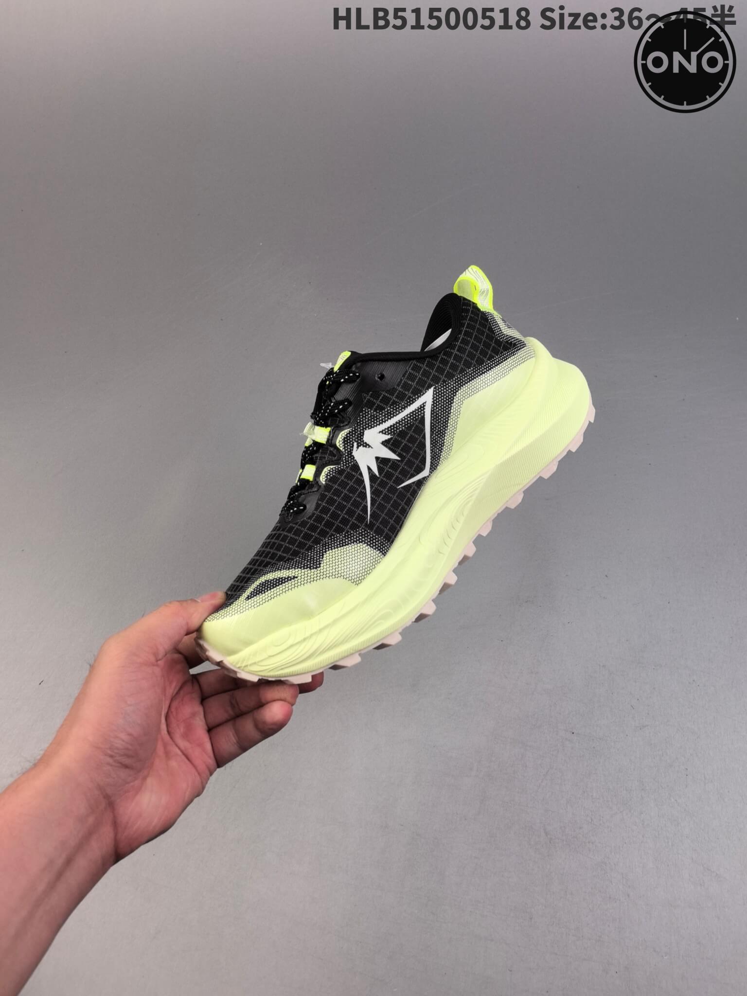 Asics_3_3.jpg