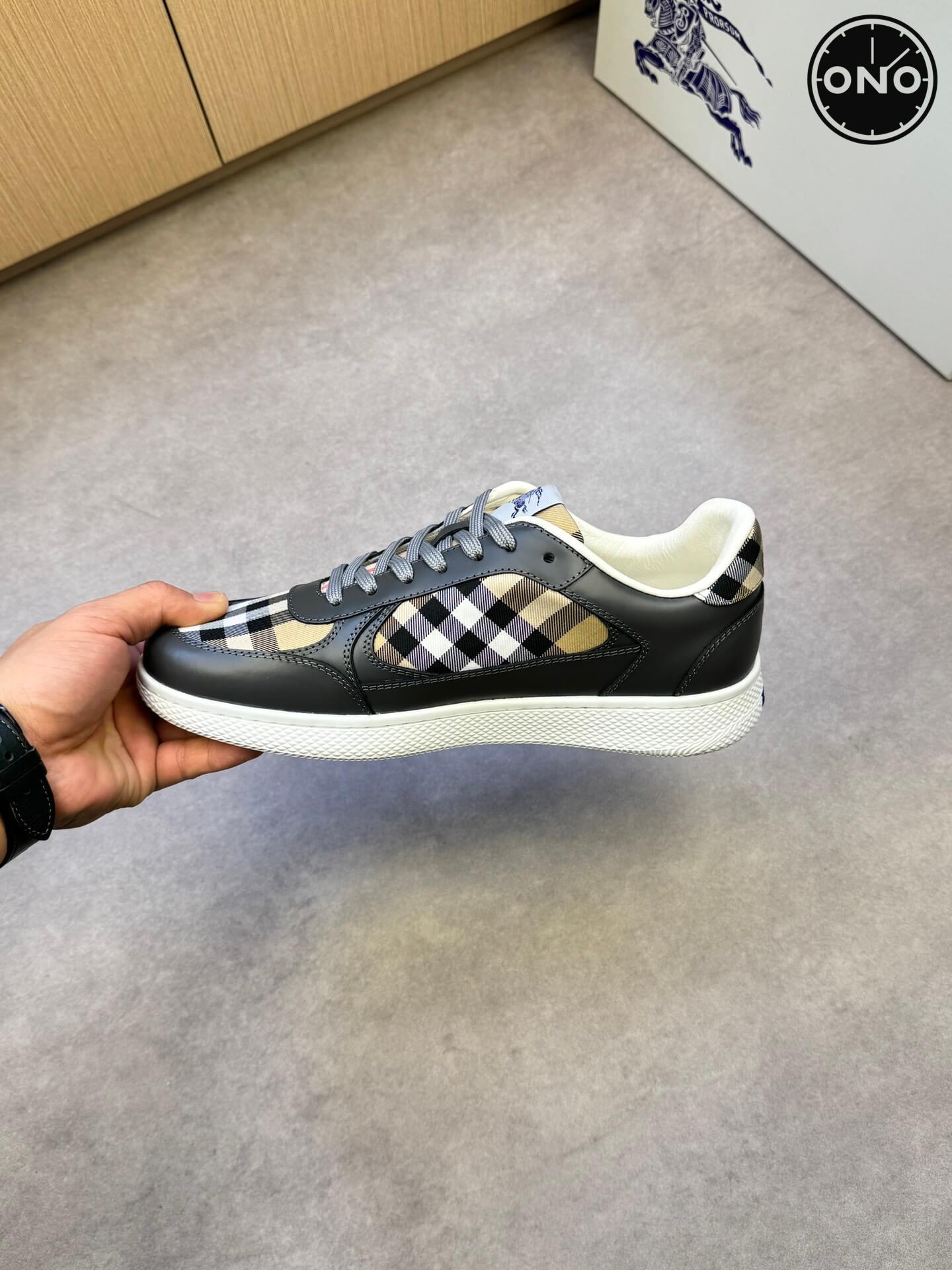 Burberry_61_5.jpg