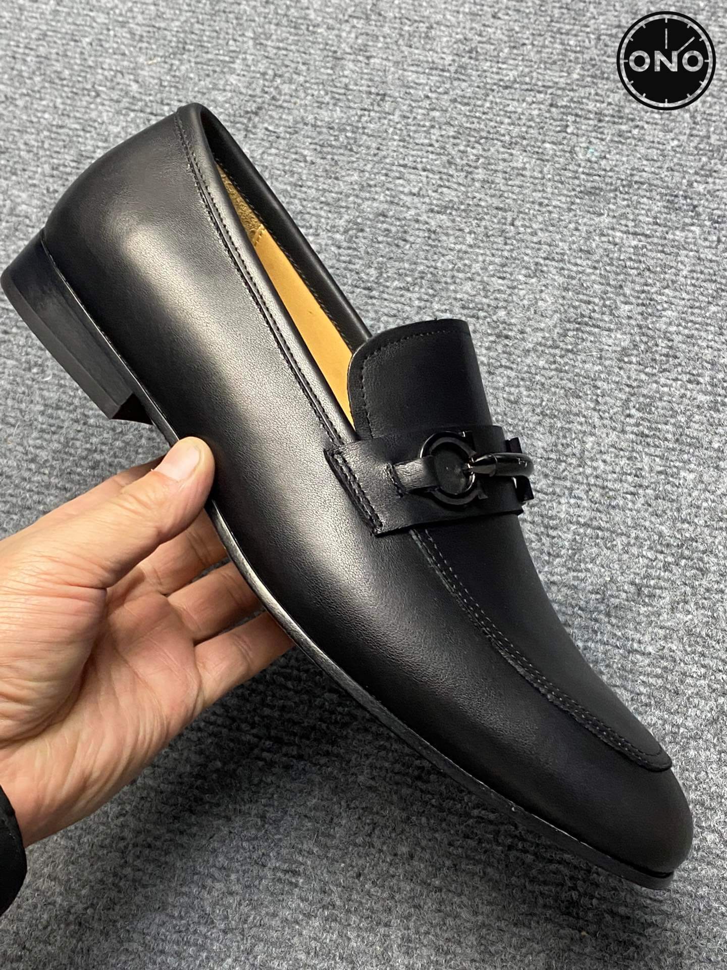 Ferragamo_22_9.jpg