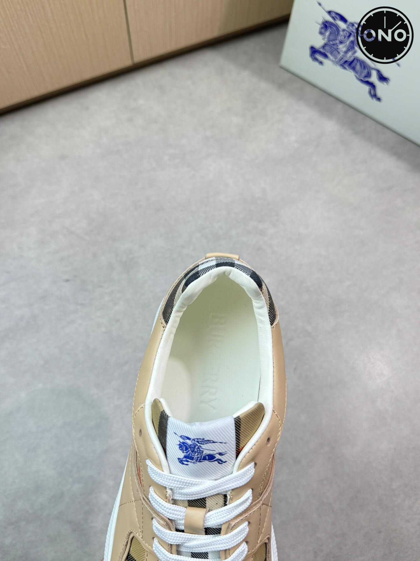 Burberry_31_7.jpg