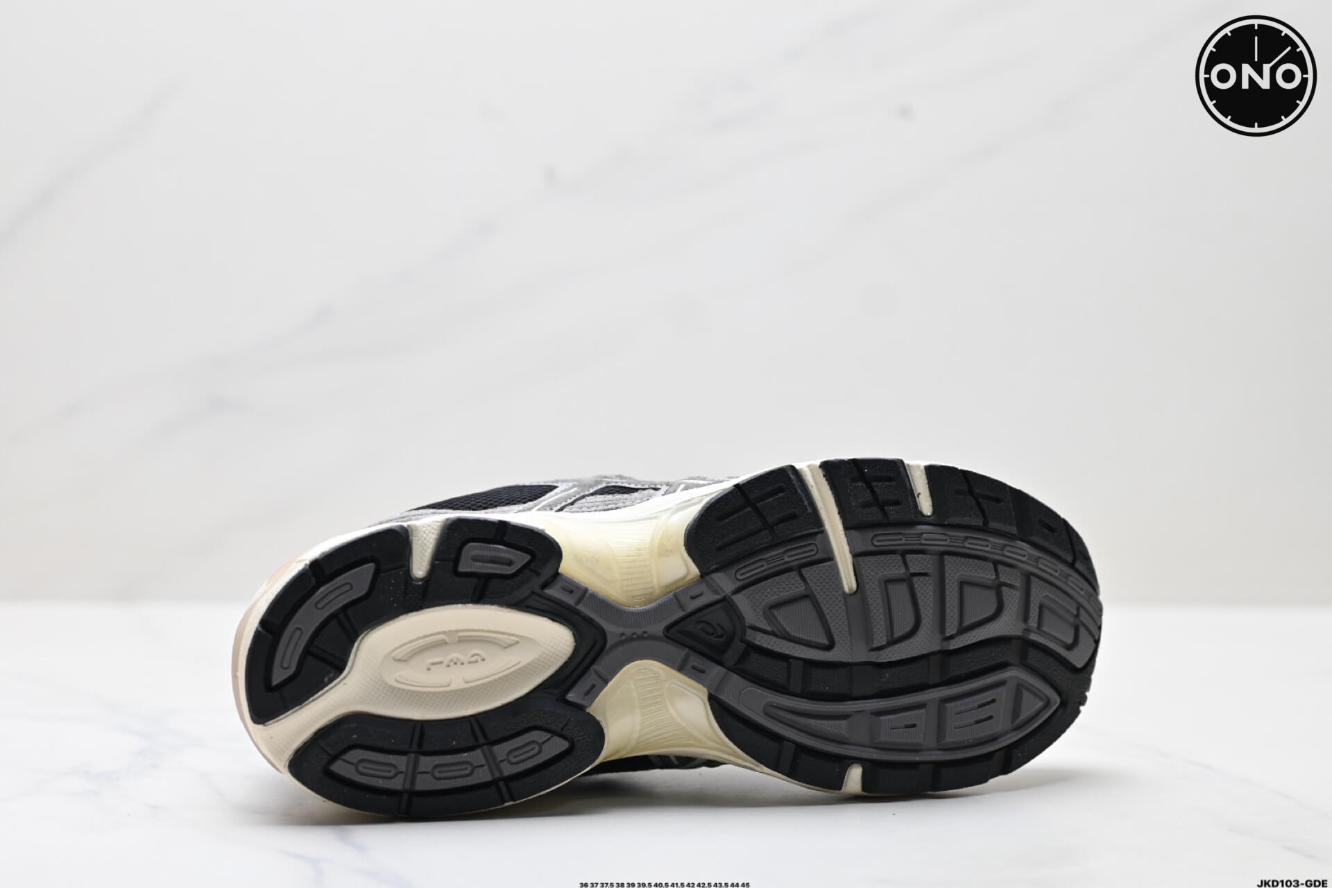 Asics_7_9.jpg