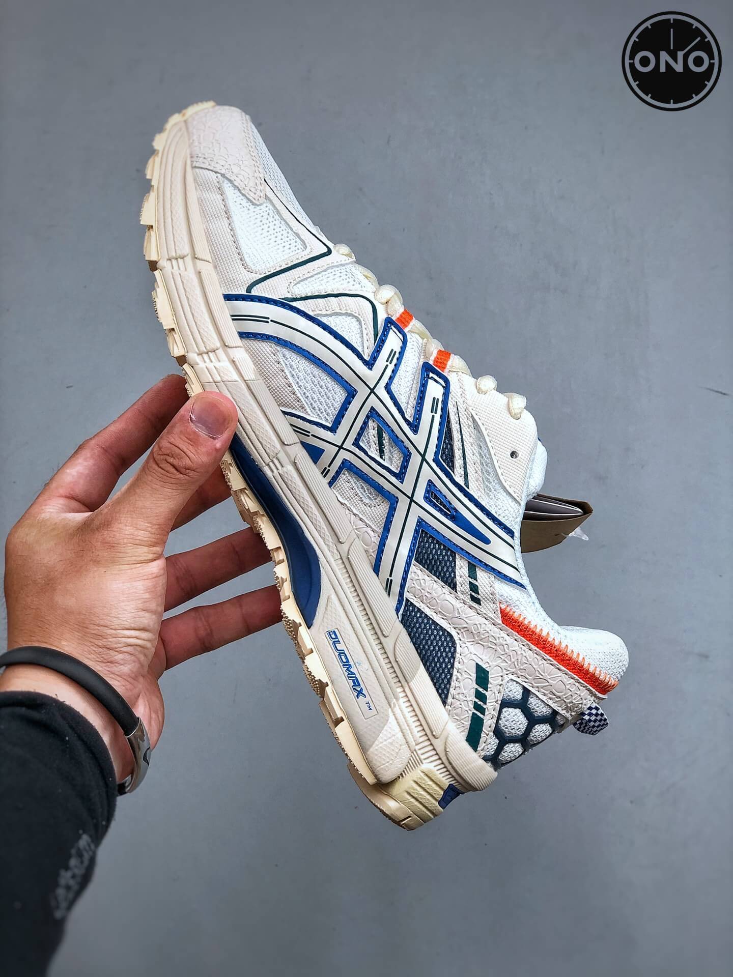 Asics_13_2.jpg