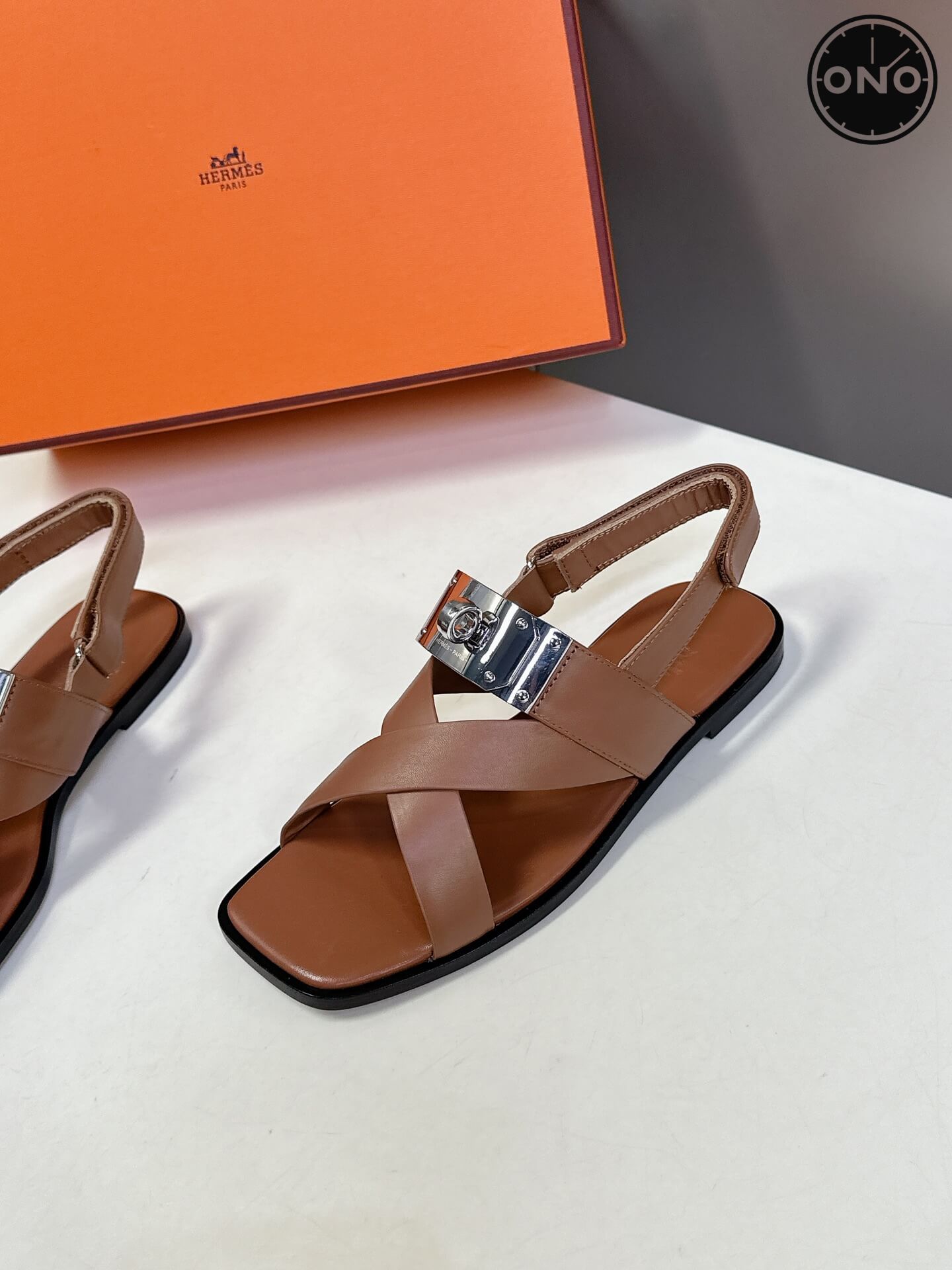 Hermes-Slippers_57_2.jpg