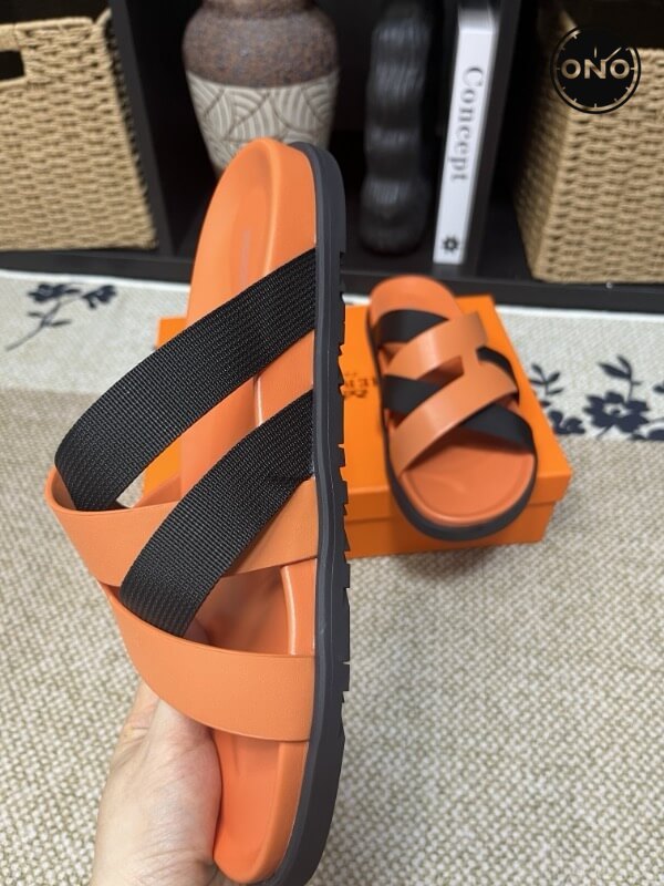 Hermes-Slippers_6_5.jpg