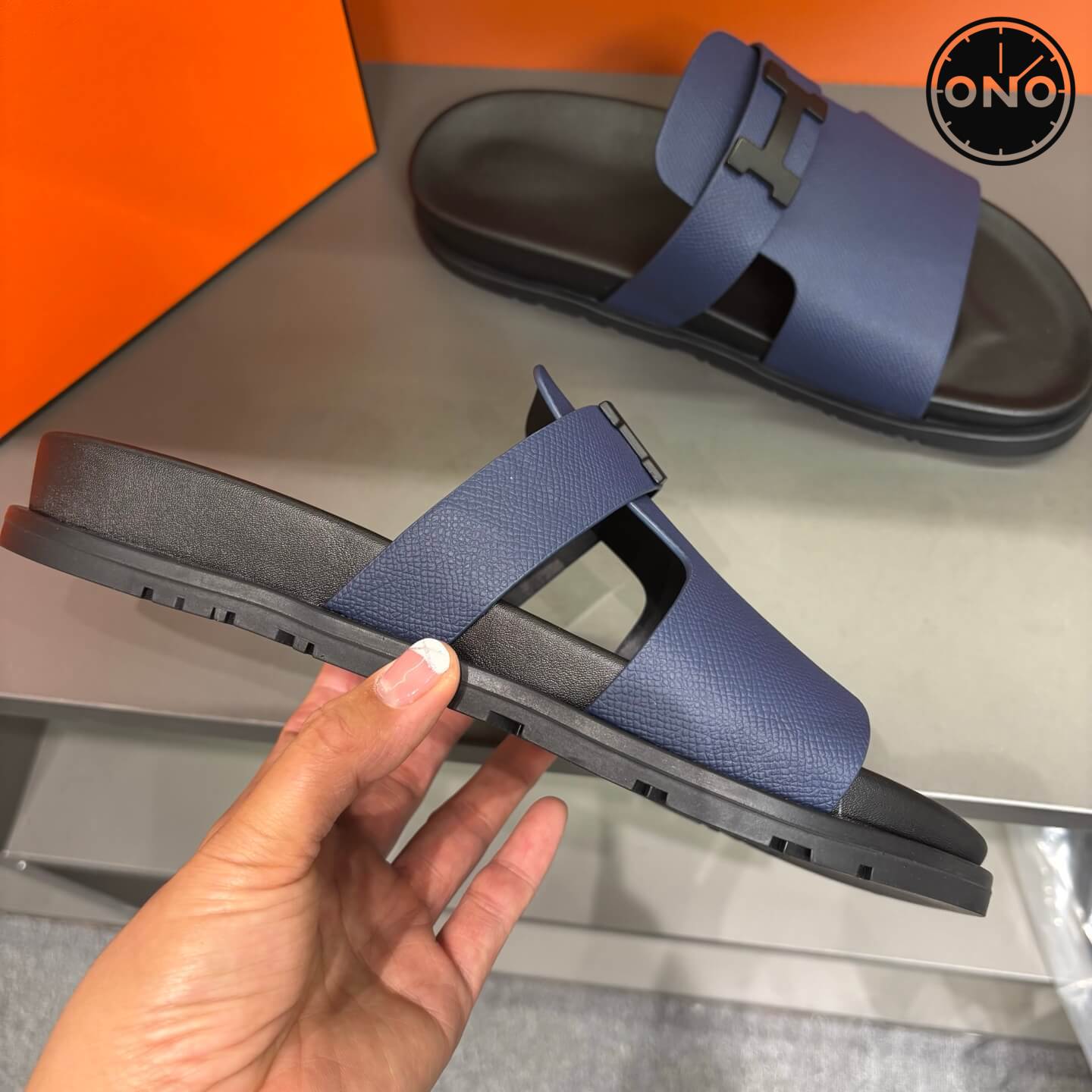 Hermes-Slippers_60_7.jpg