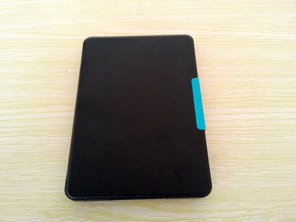 kindle躺在柏图外壳里